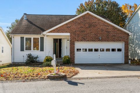 104 Edgehill Ln Hendersonville TN 37075