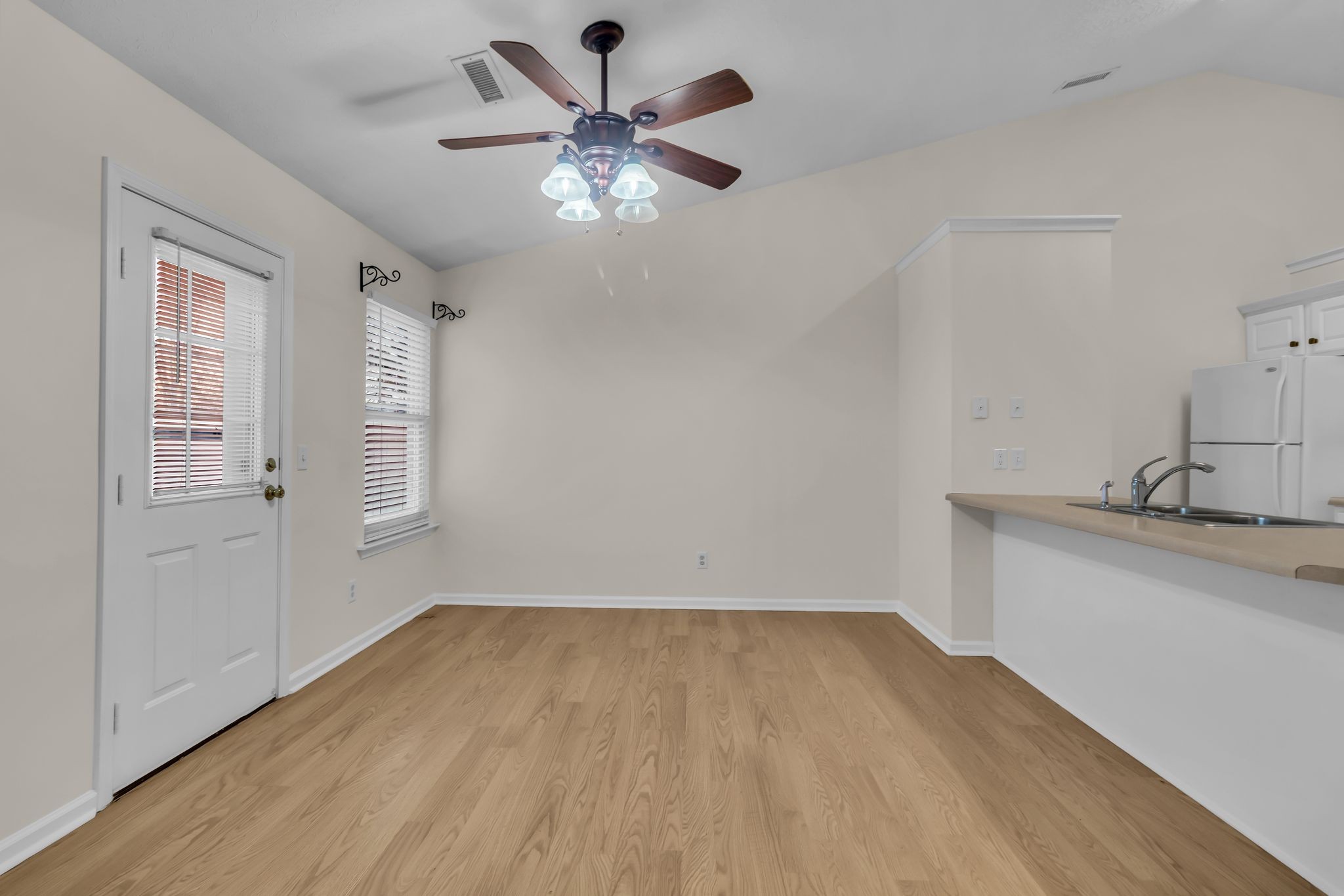 Murfreesboro, Tennessee 37128, United States, 2 Bedrooms Bedrooms, ,2 BathroomsBathrooms,Residential,Active,248418