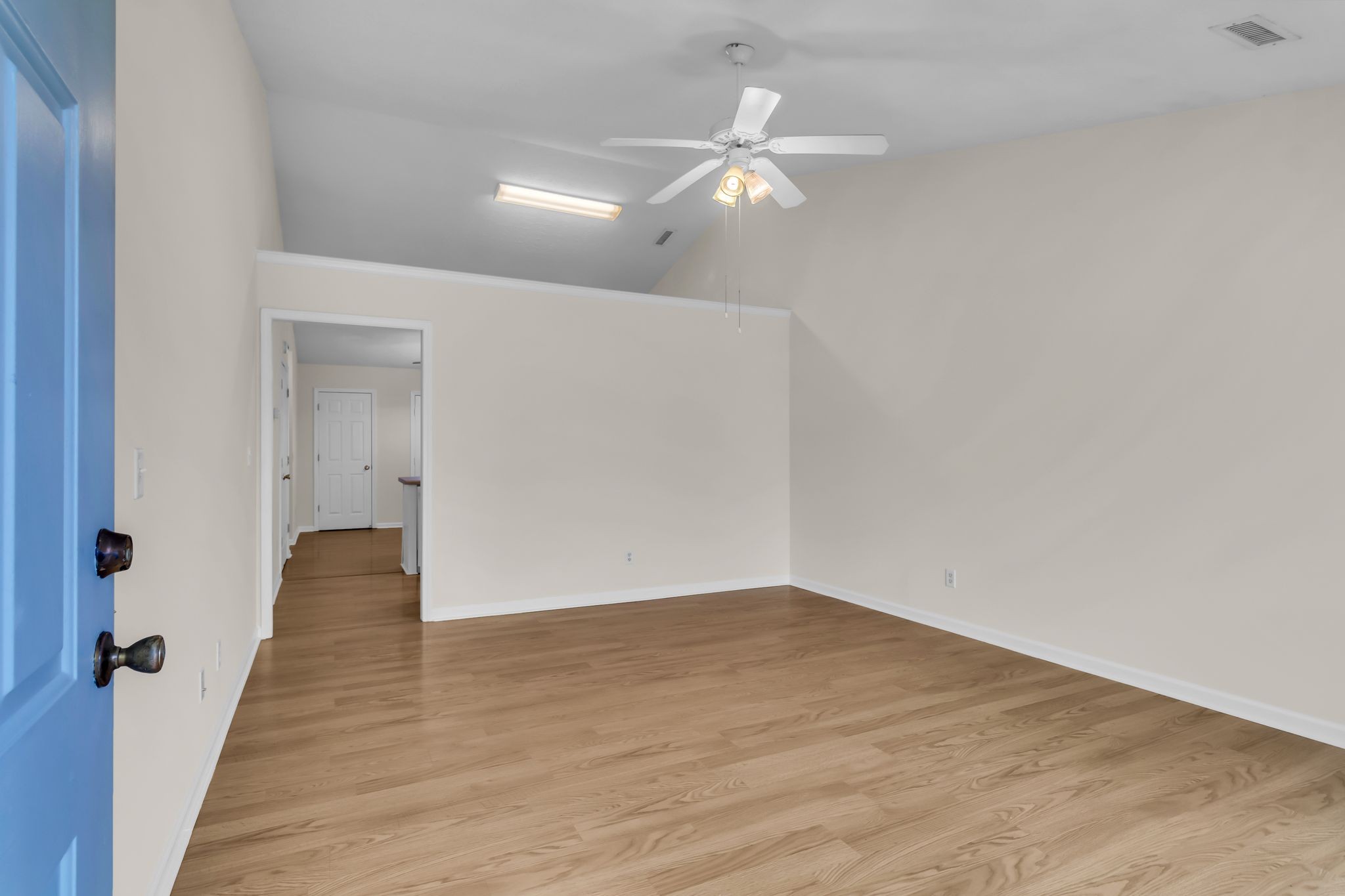 1631 Beaconcrest Cir