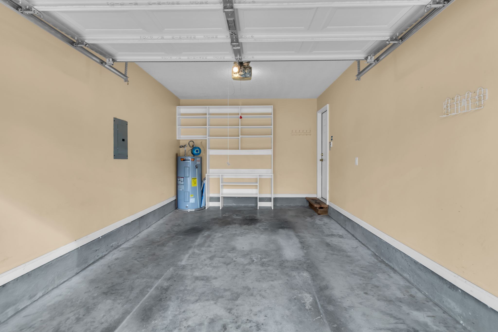 Murfreesboro, Tennessee 37128, United States, 2 Bedrooms Bedrooms, ,2 BathroomsBathrooms,Residential,Active,248418