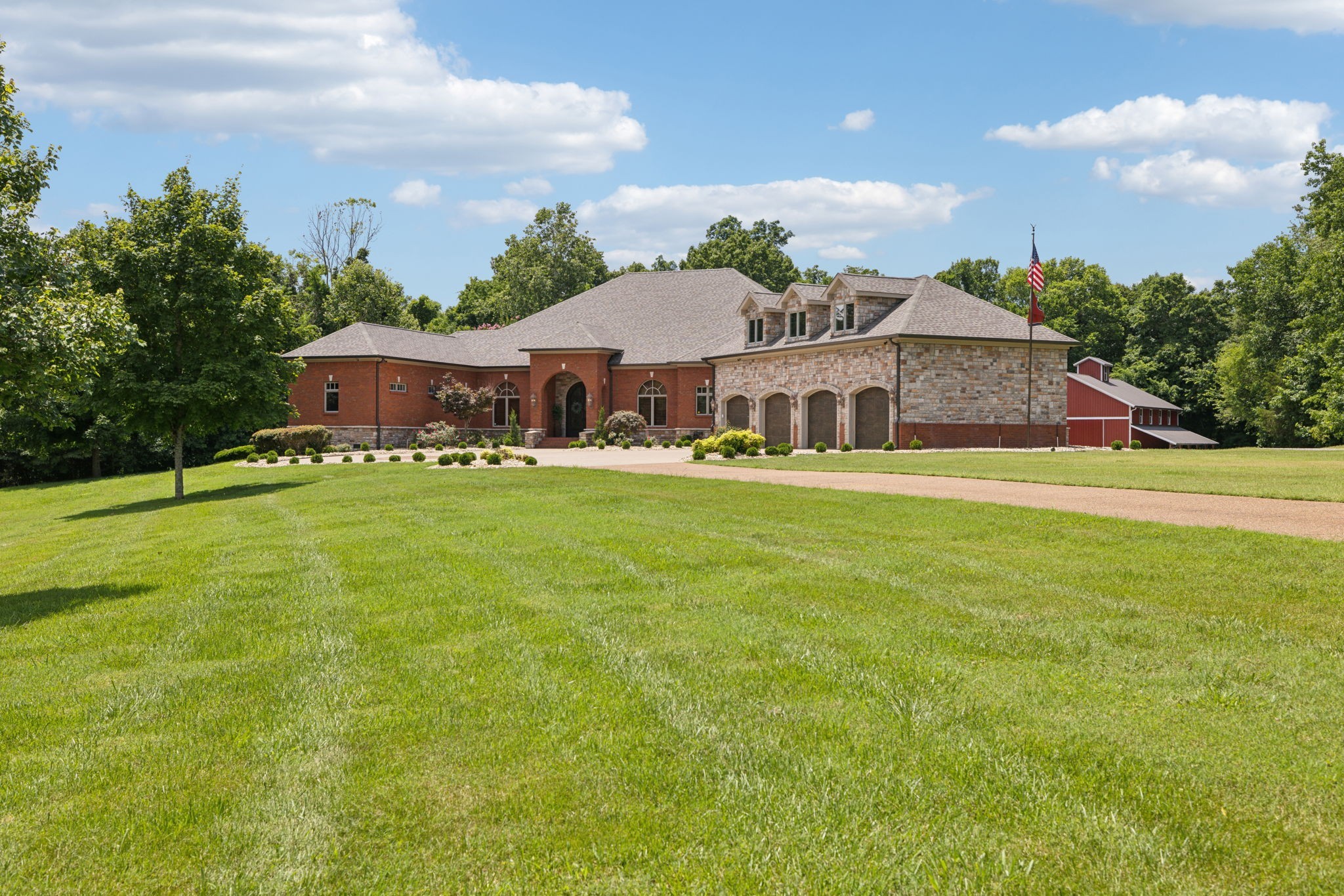2526 Bearden Rd