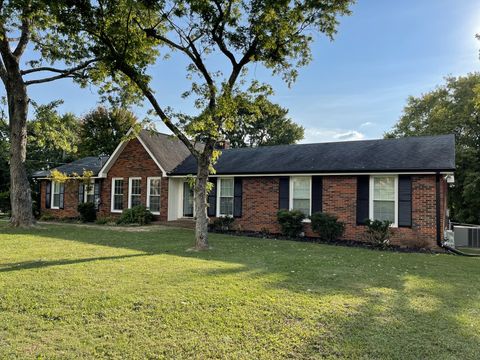 260 Indian Lake Rd Hendersonville TN 37075