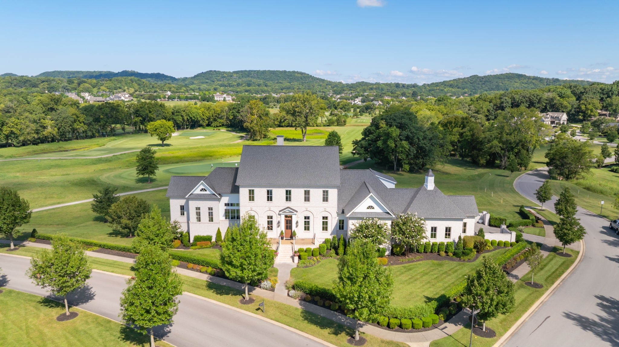 4-bed home for sale in College Grove, TN 37046, 8400 Heirloom Blvd 8400 Heirloom Blvd, College Grove TN 37046 4-bed home, photo 1 of 60