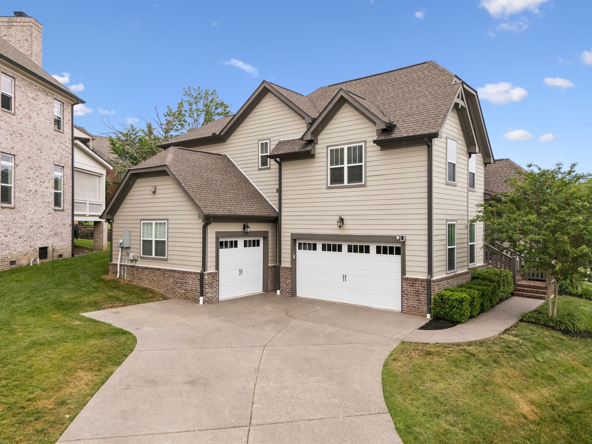 5-bed home for sale in Franklin, TN 37064, 242 Rich Cir 242 Rich Cir, Franklin TN 37064 5-bed home, photo 4 of 60