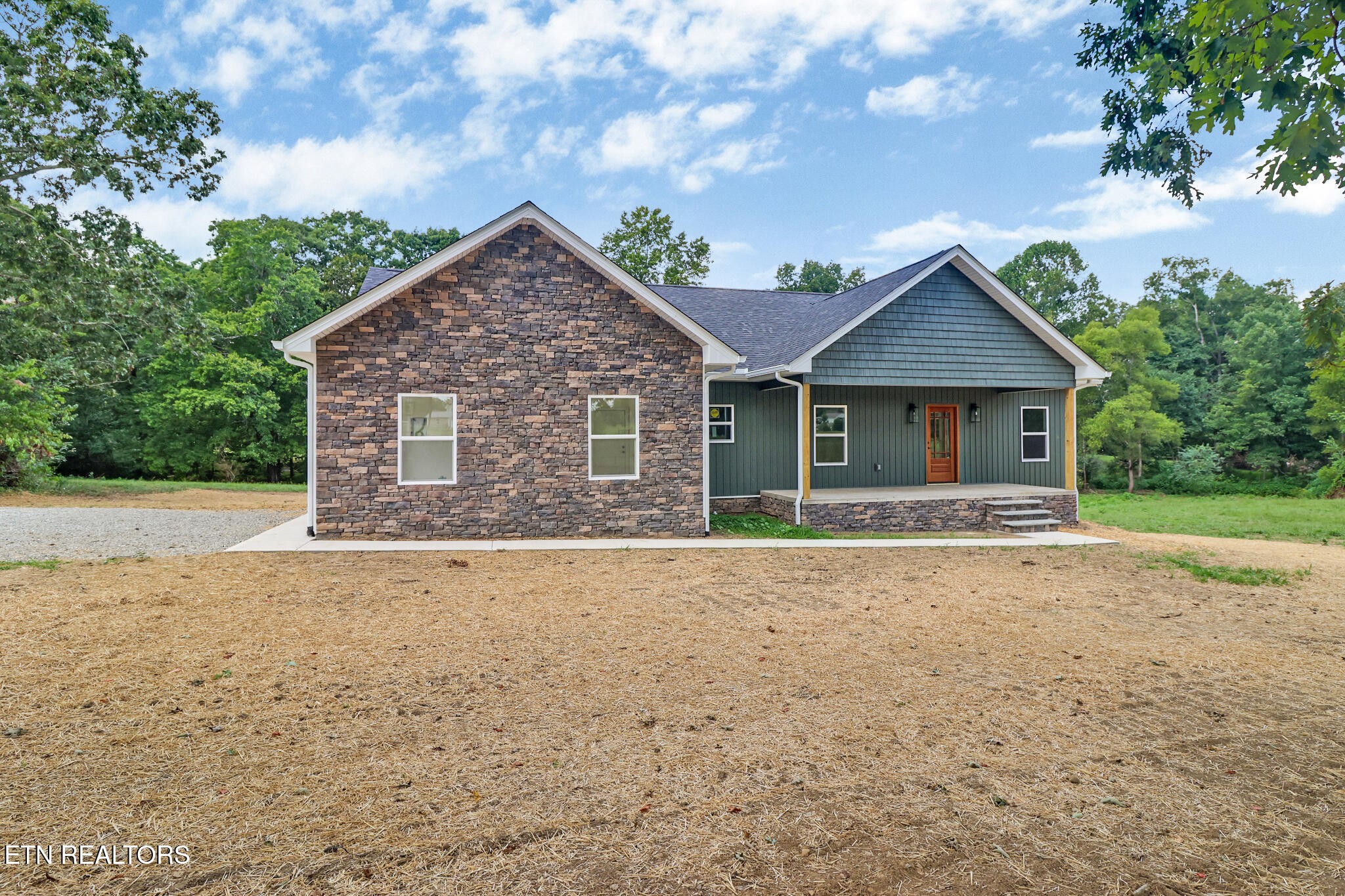 250 Old Grimsley Court