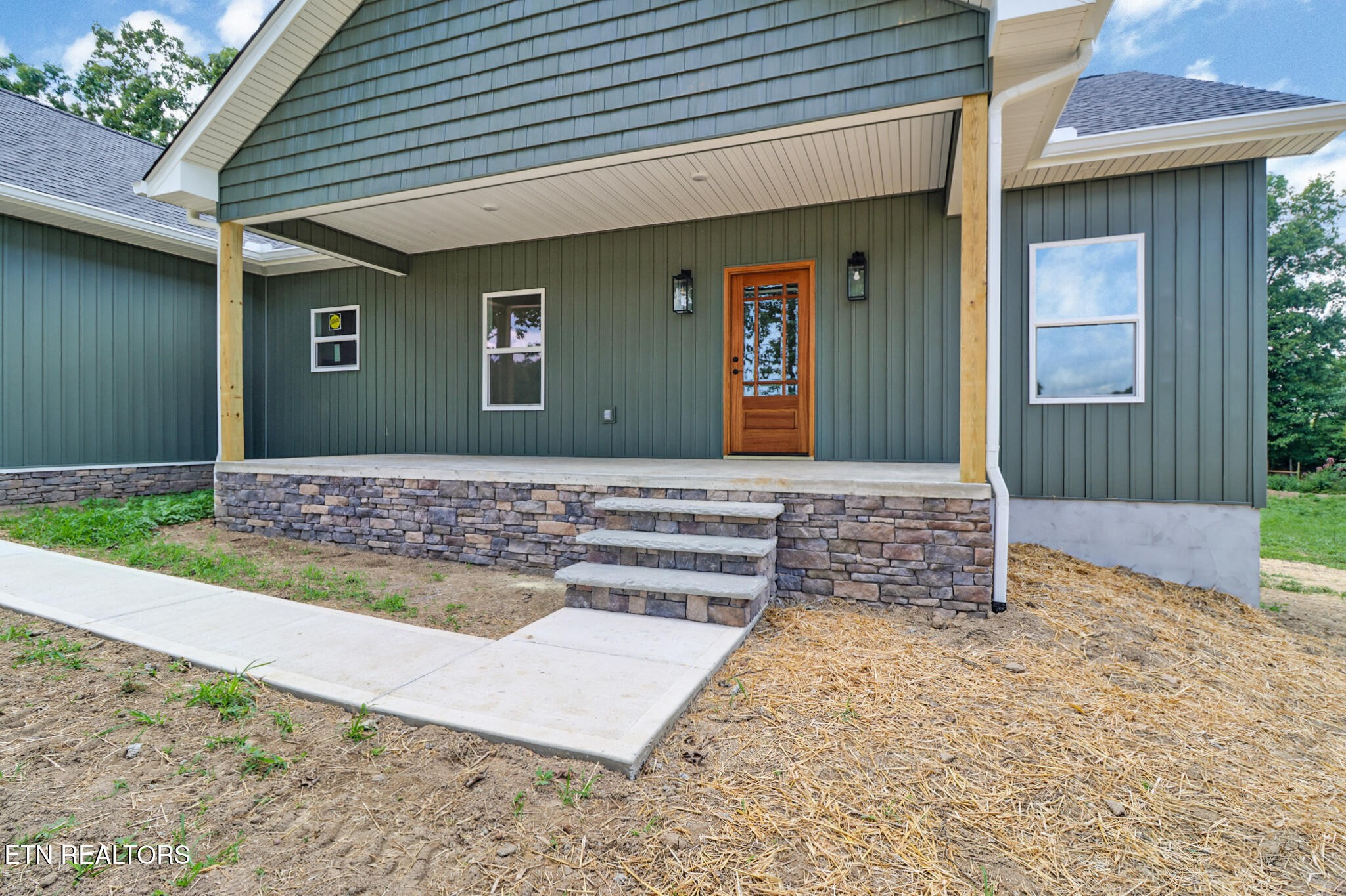 250 Old Grimsley Court