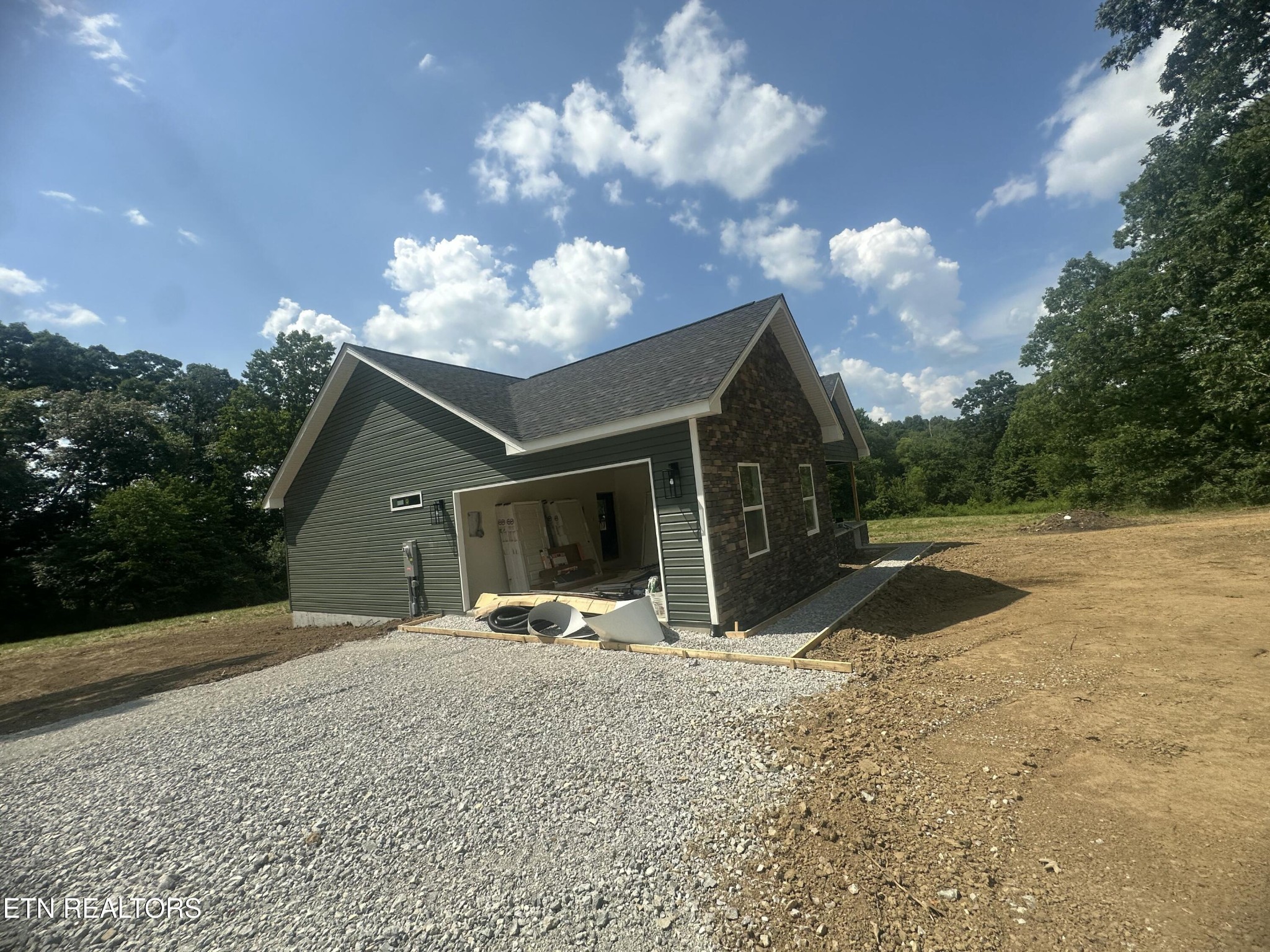 250 Old Grimsley Court