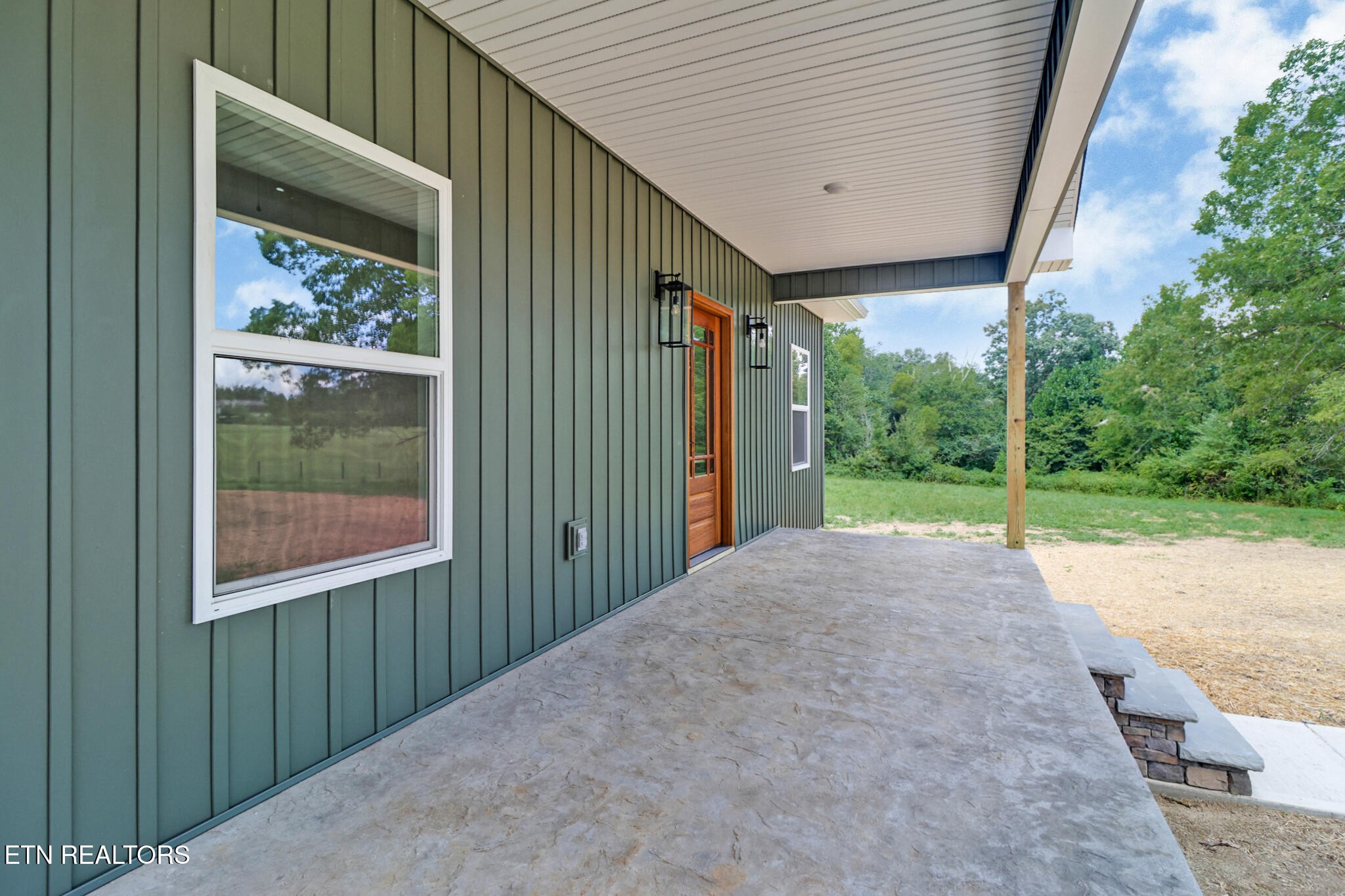 250 Old Grimsley Court