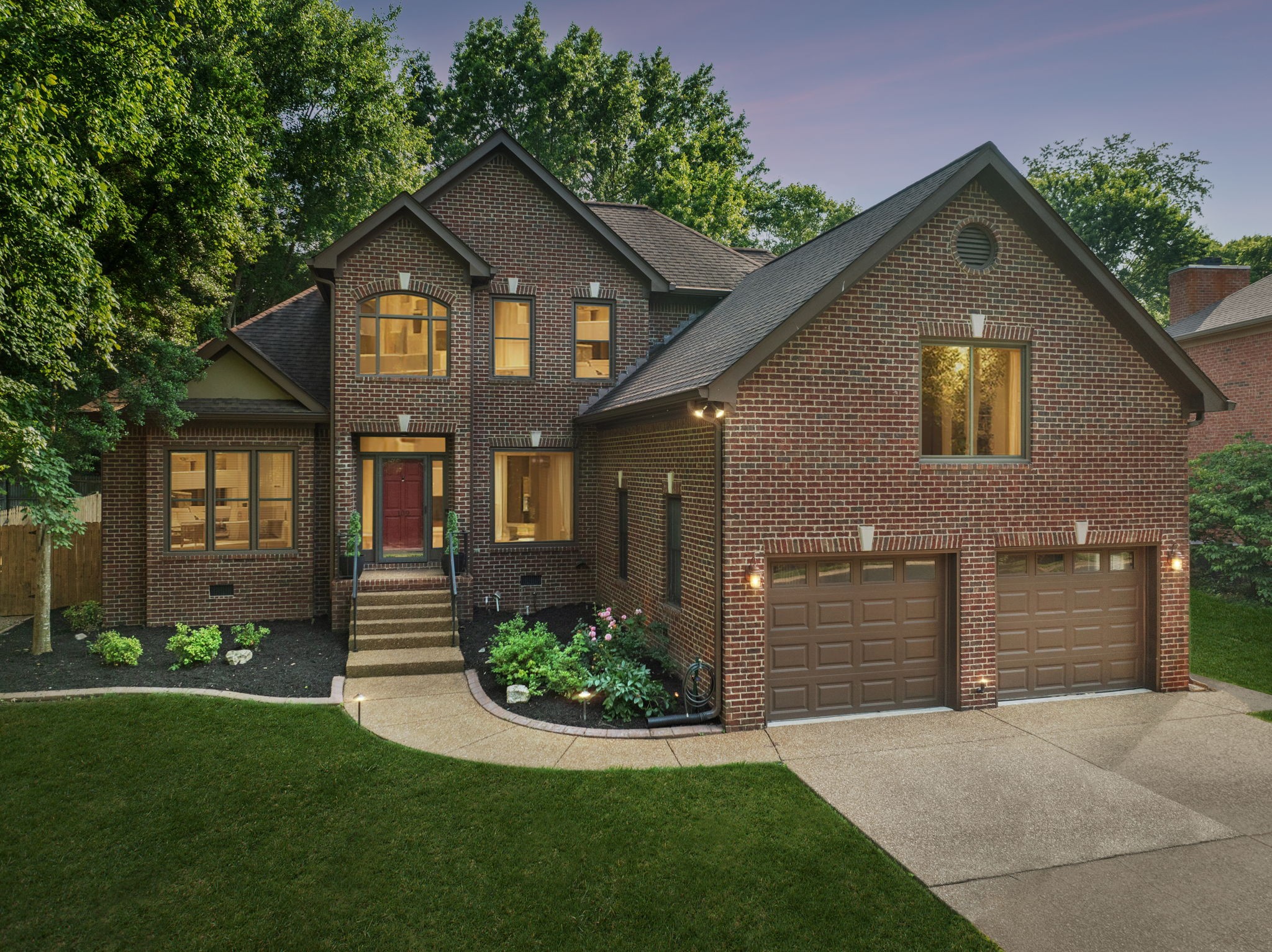 109 Grove Ln