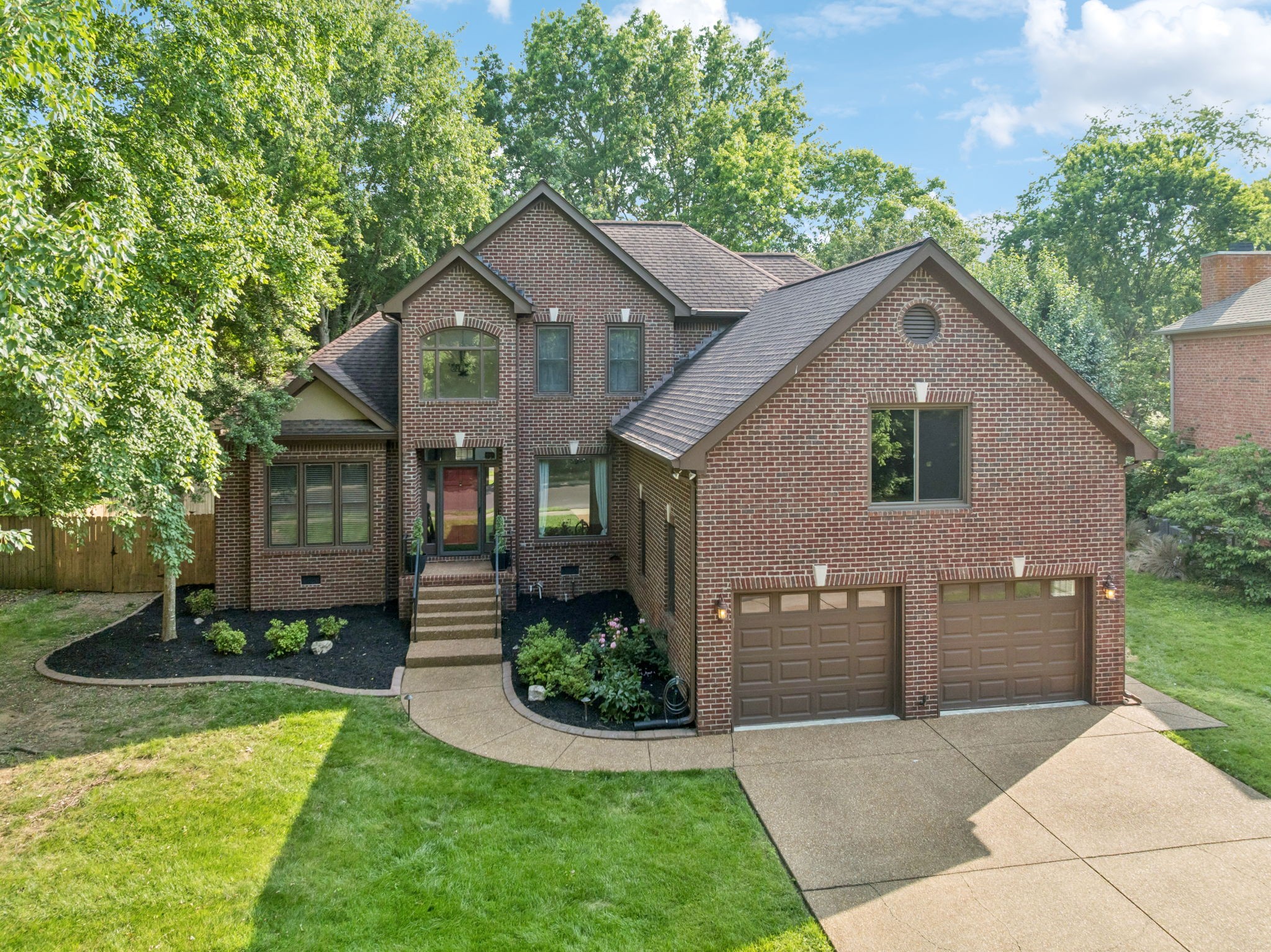 109 Grove Ln