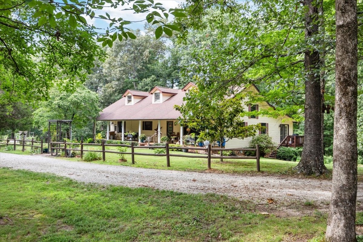 6400 Bakerville Rd