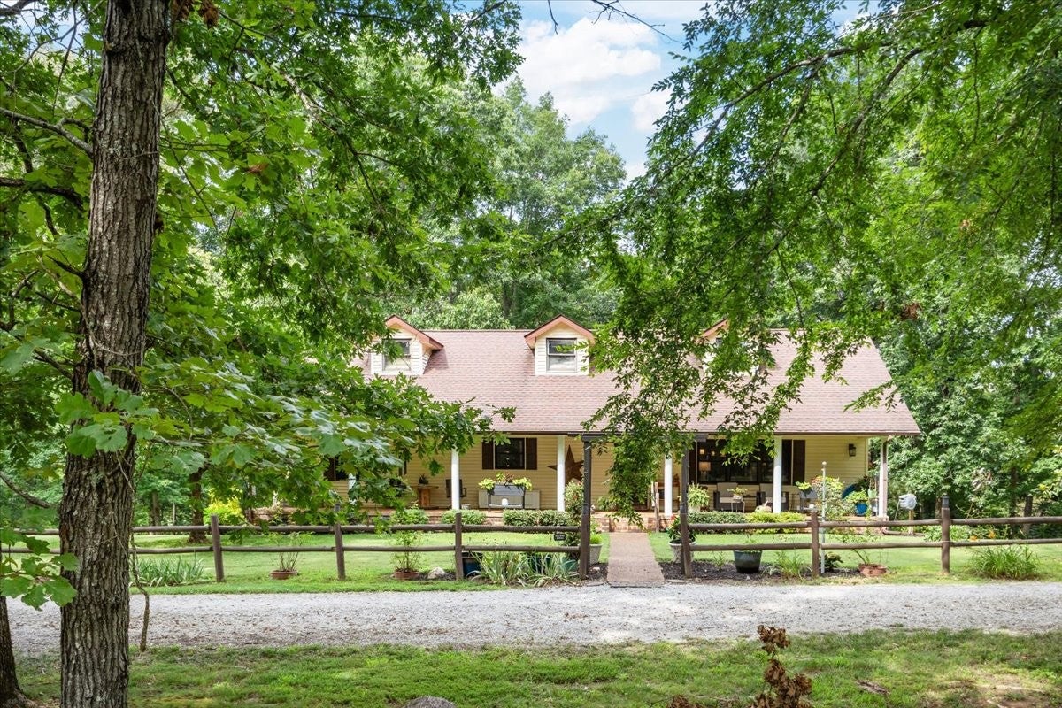6400 Bakerville Rd