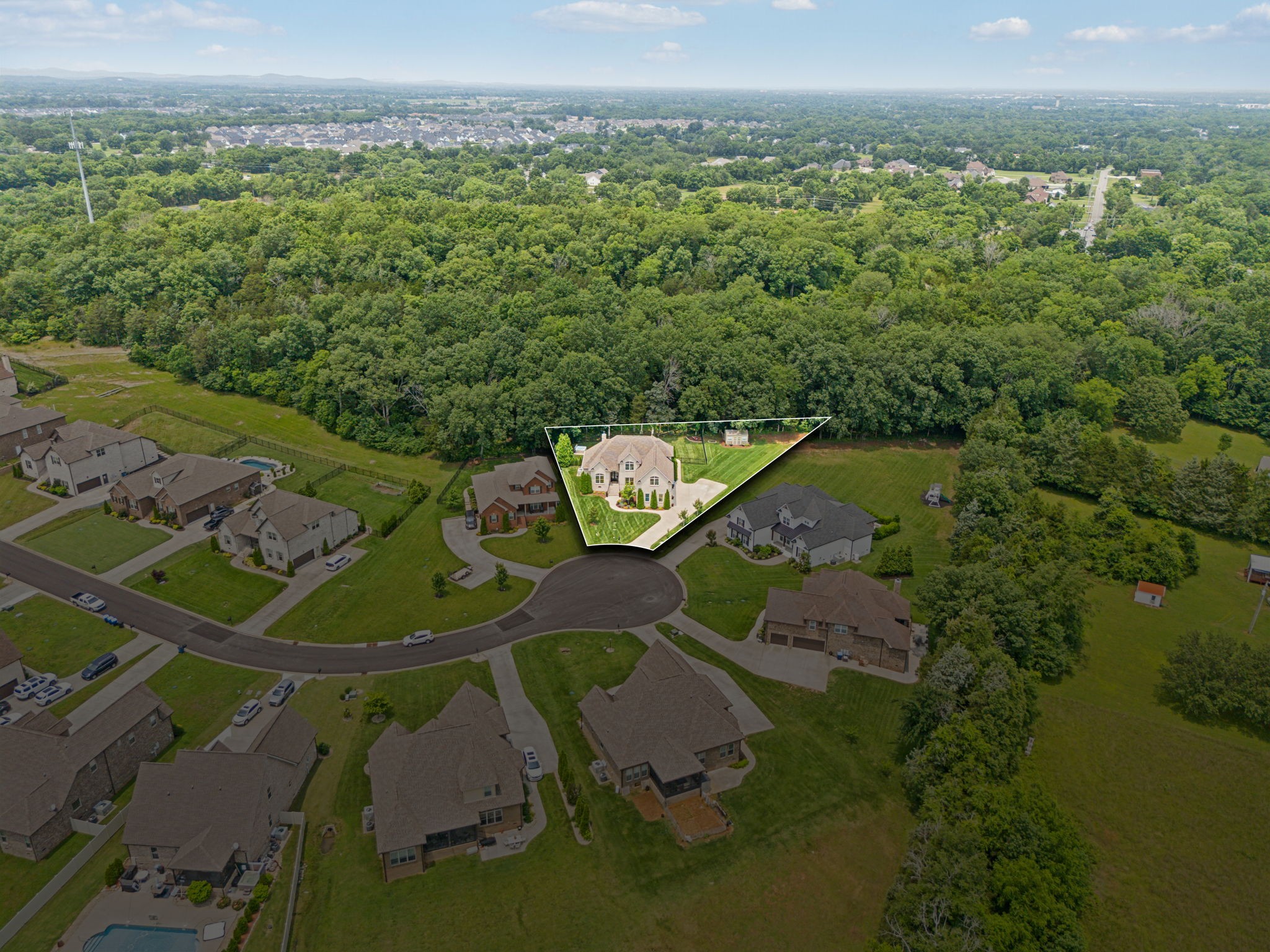 624 Twin View Dr
