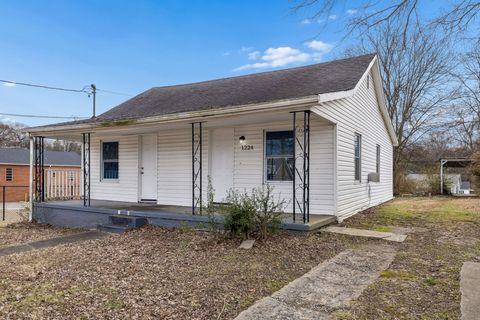 1224 Vine St Clarksville TN 37040