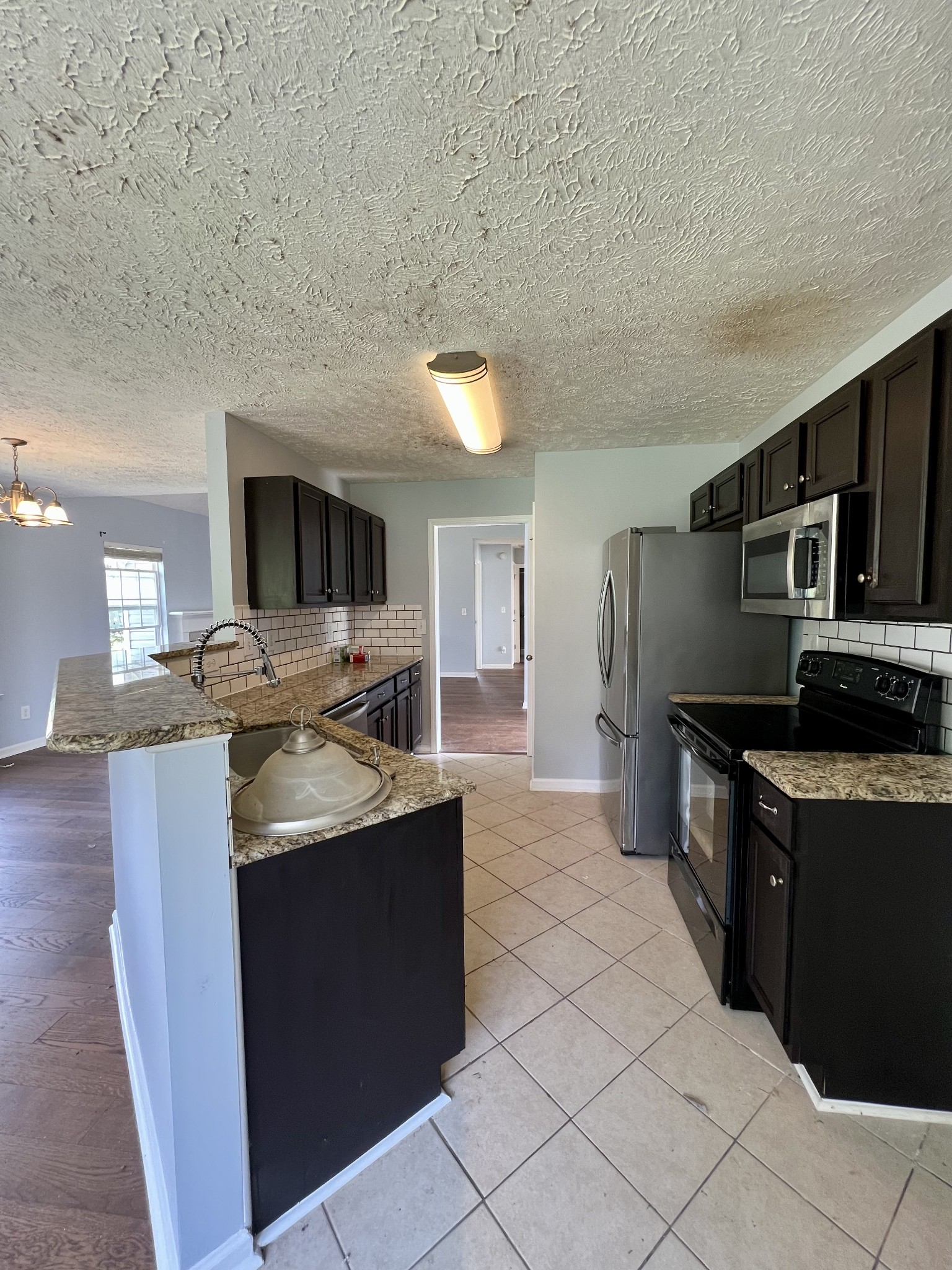 1236 Crescent Ridge Dr
