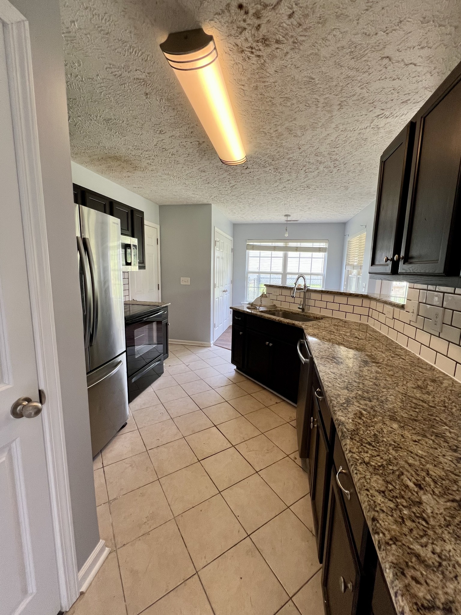 1236 Crescent Ridge Dr