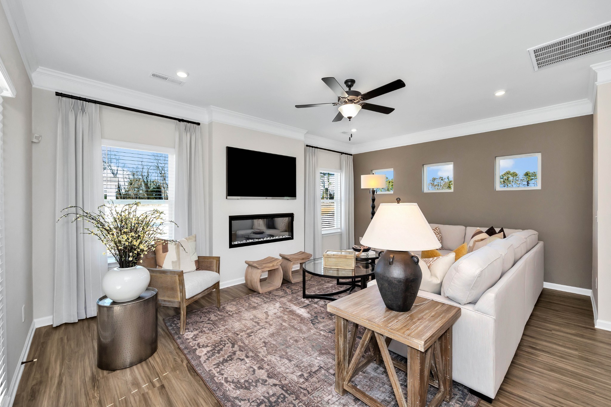 209 Summerlin Dr