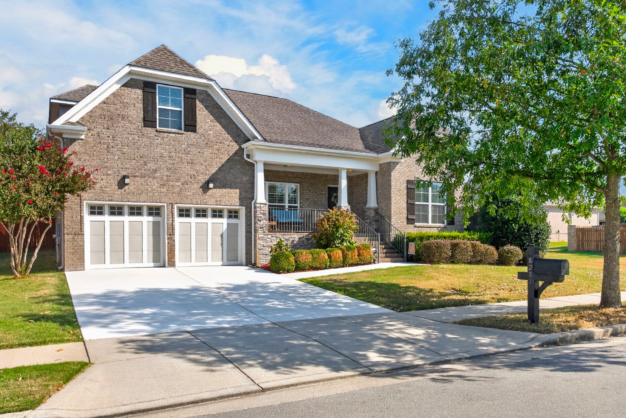 8281 Middlewick Ln