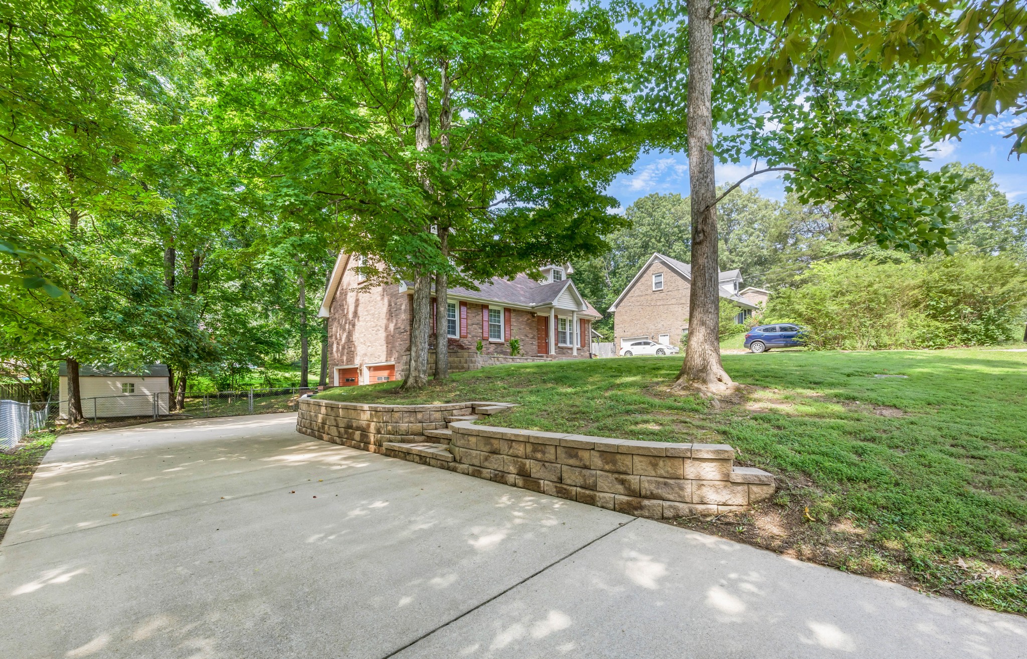 403 Crabtree Cir