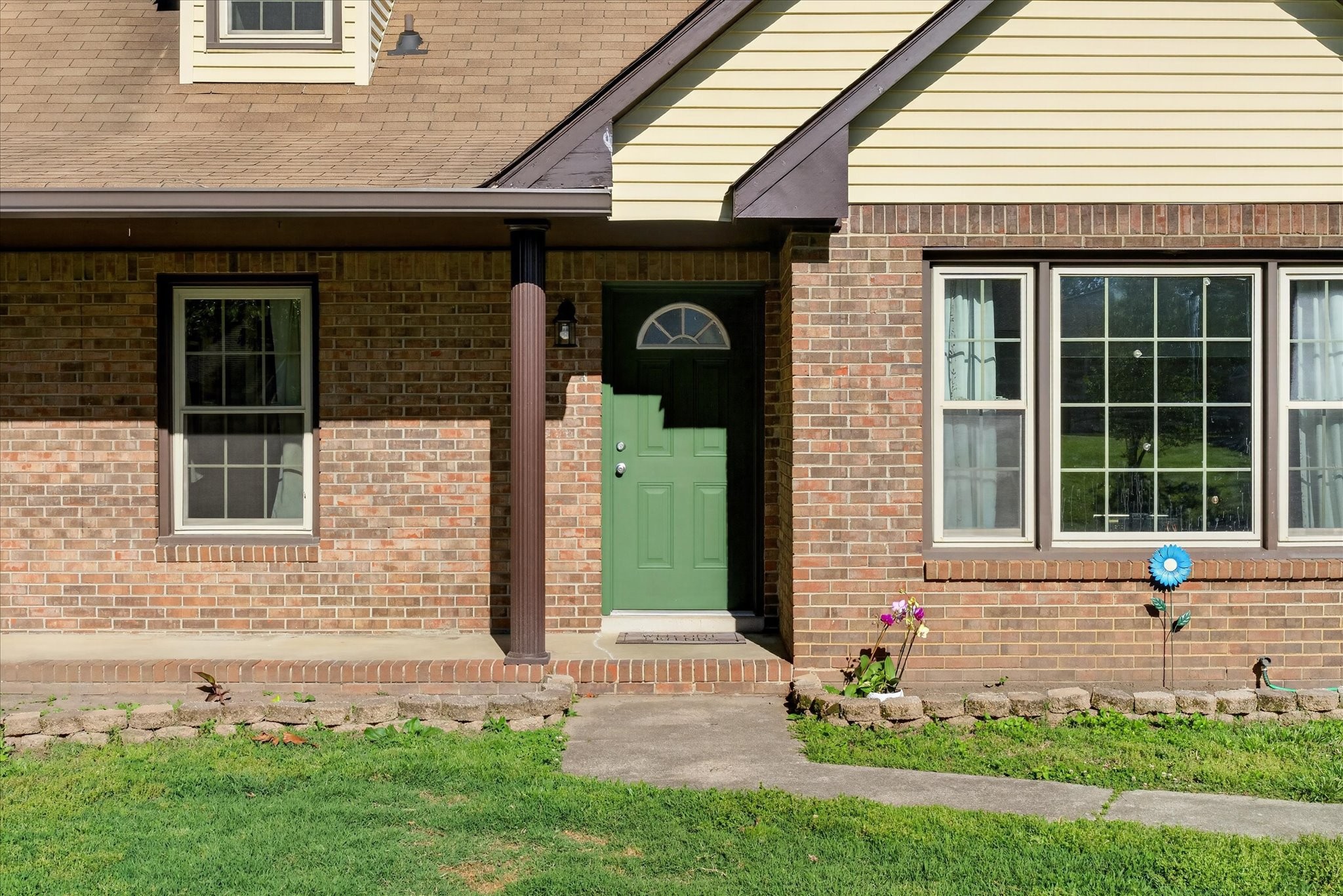 503 Linda Ln