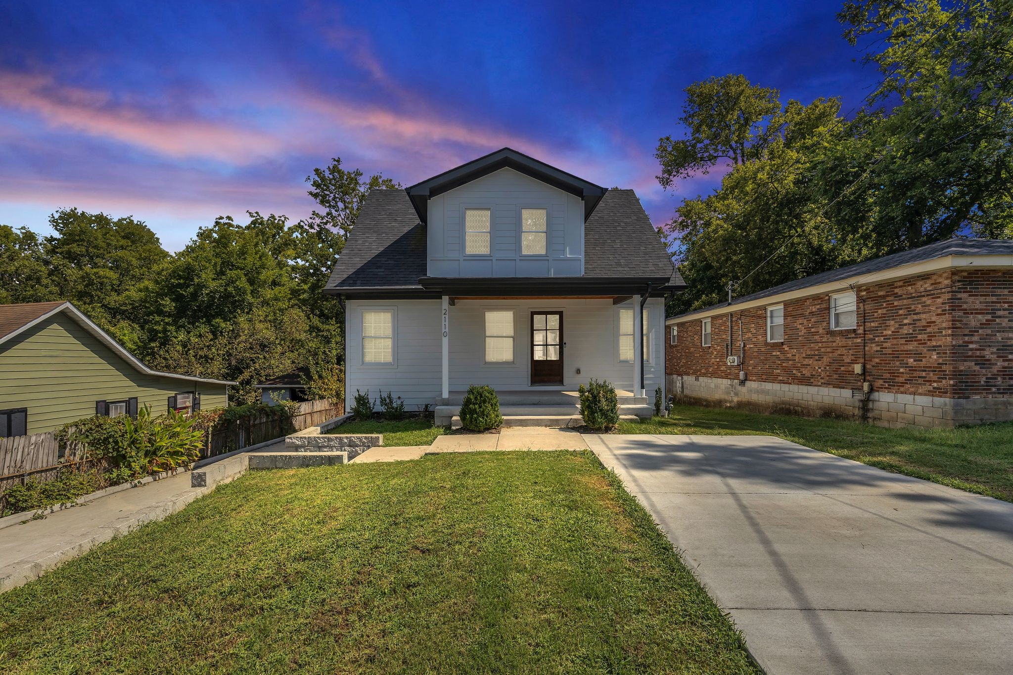 2110 Sadler Ave