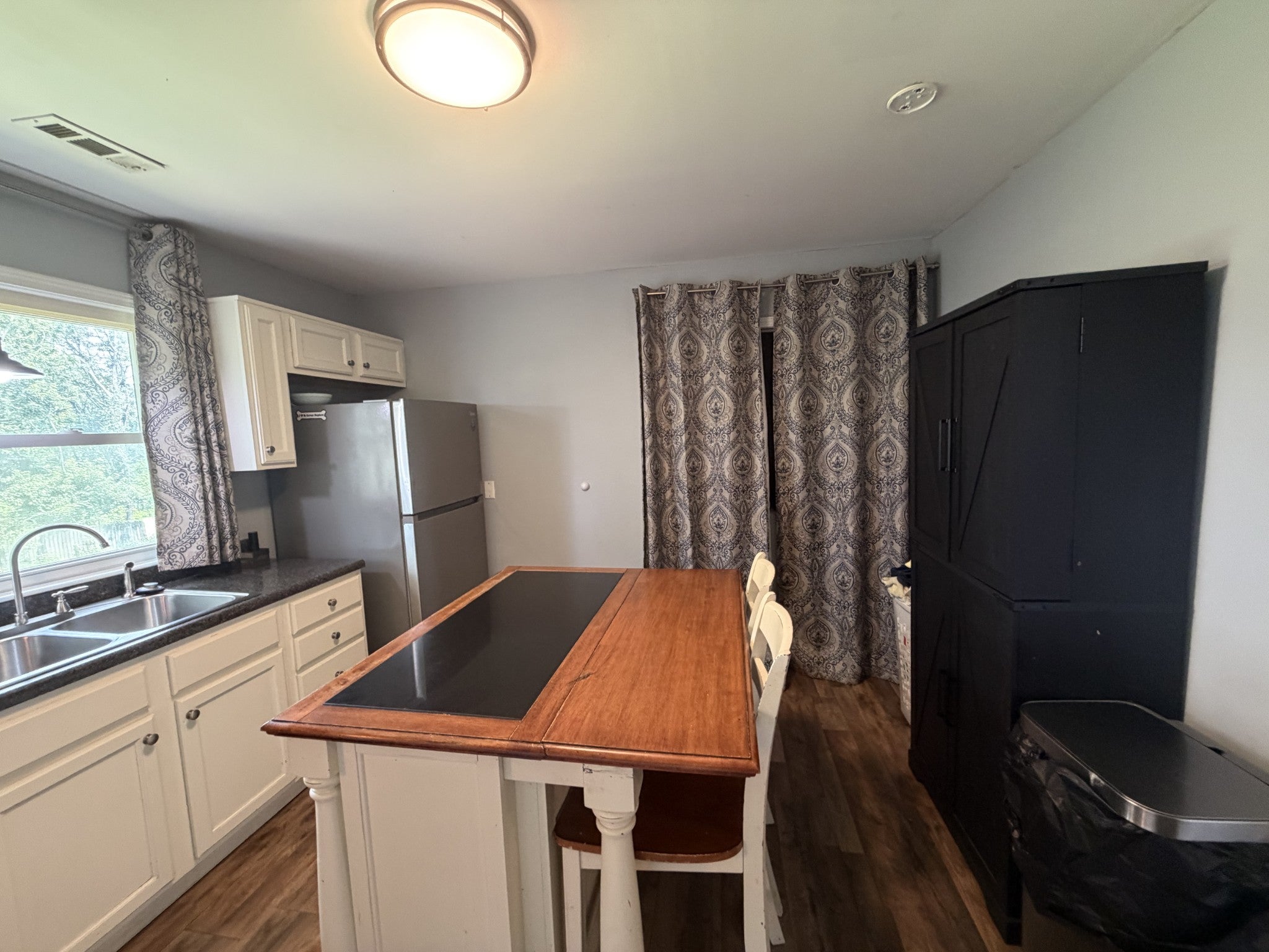 5707 Highway 100