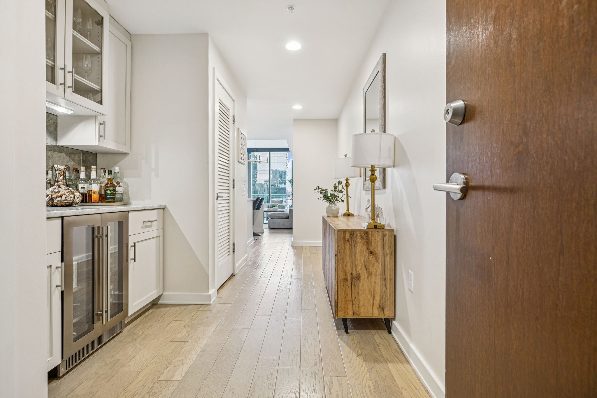 1212 Laurel St 301