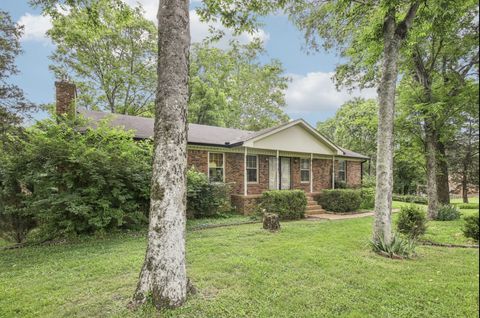 607 Clifton Dr Goodlettsville TN 37072