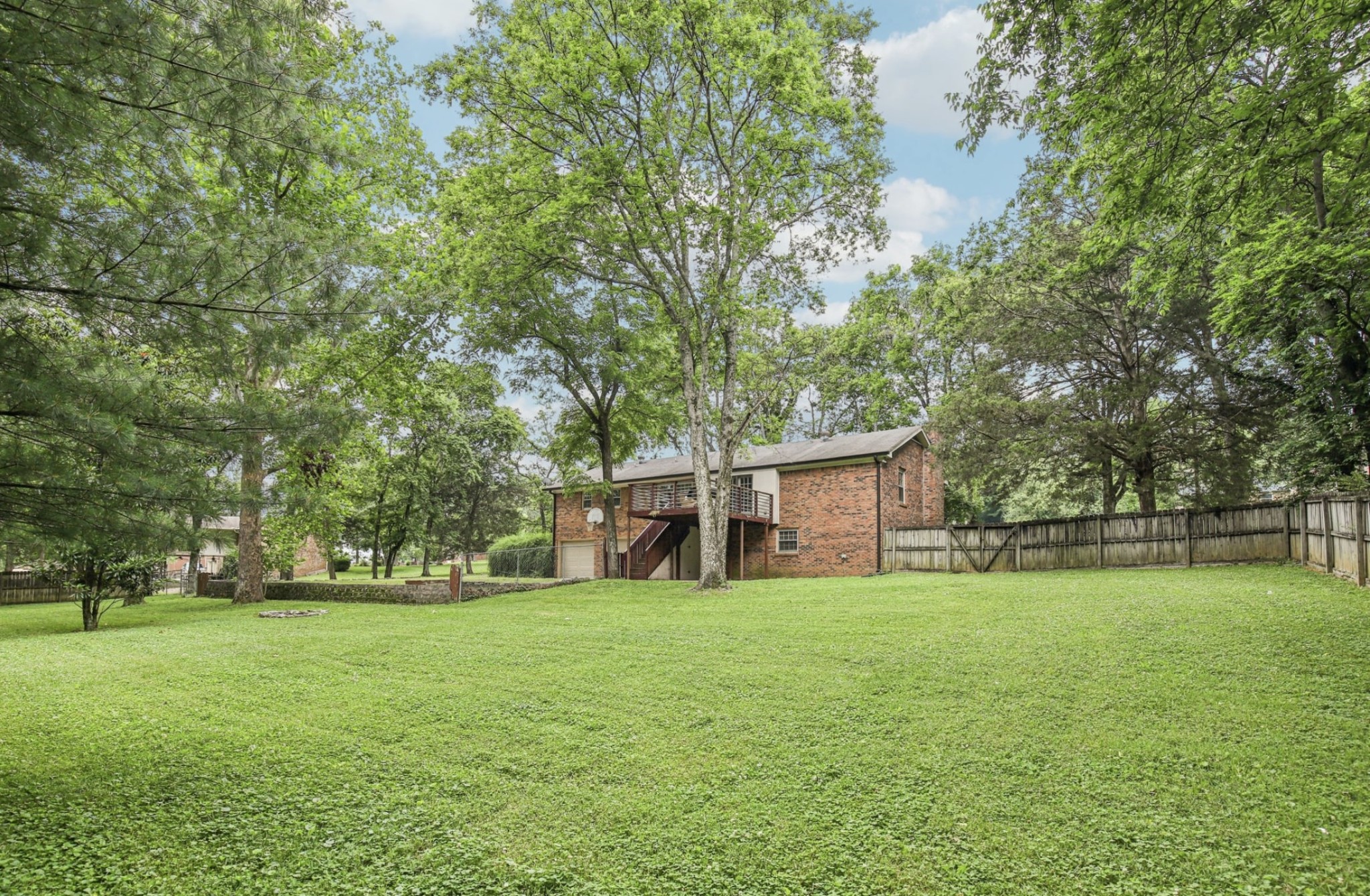 607 Clifton Dr