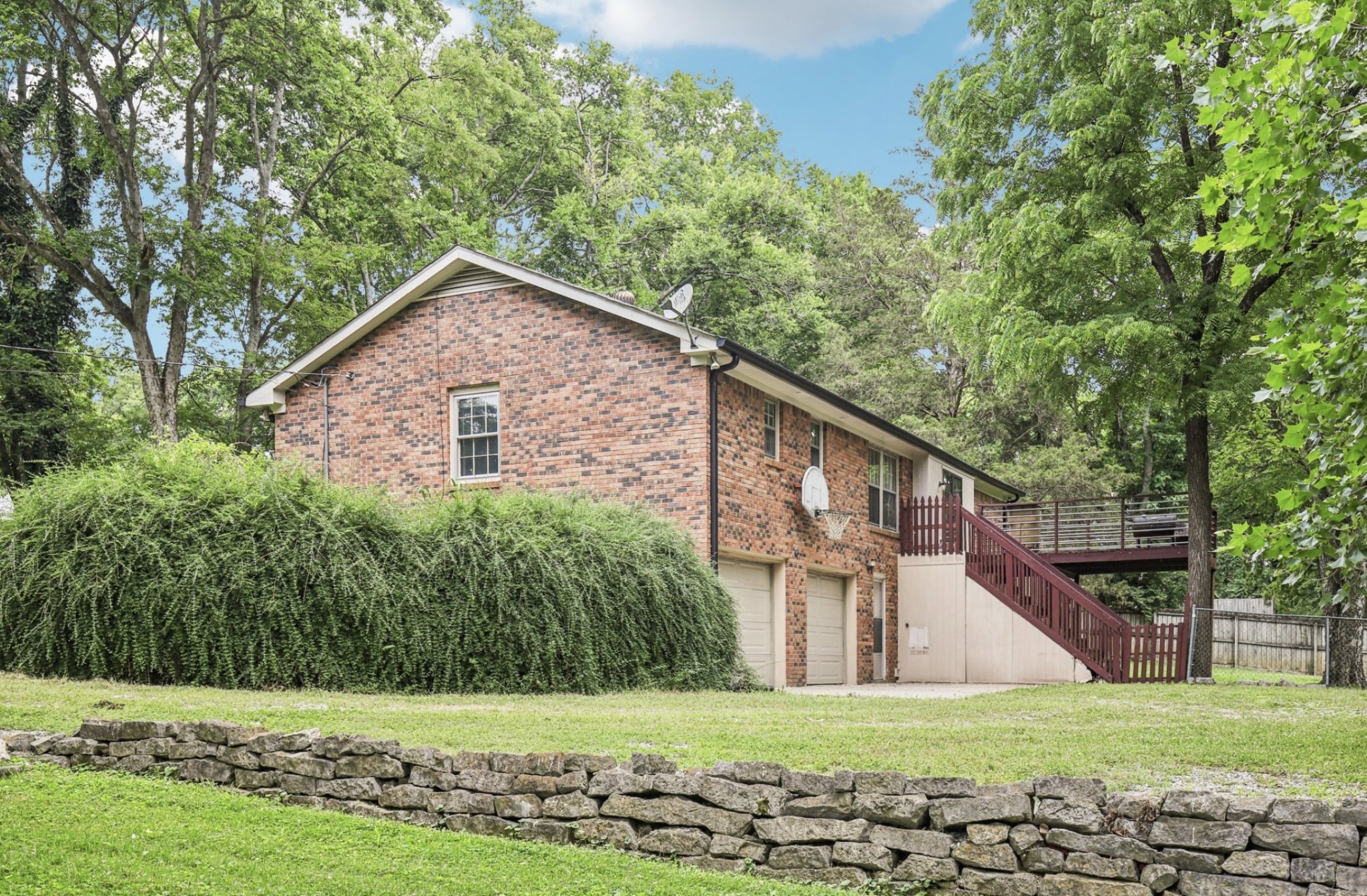 607 Clifton Dr
