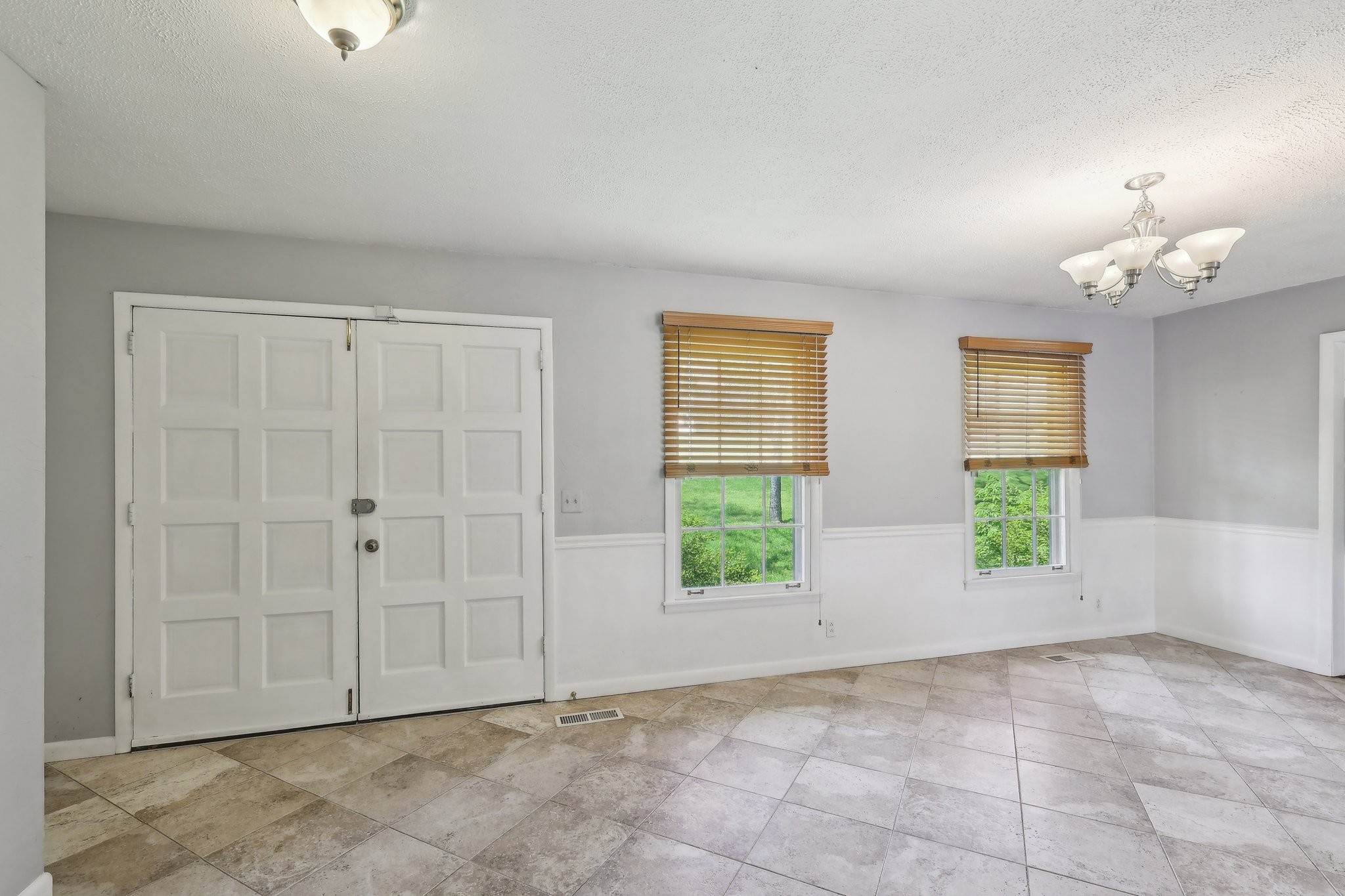 607 Clifton Dr