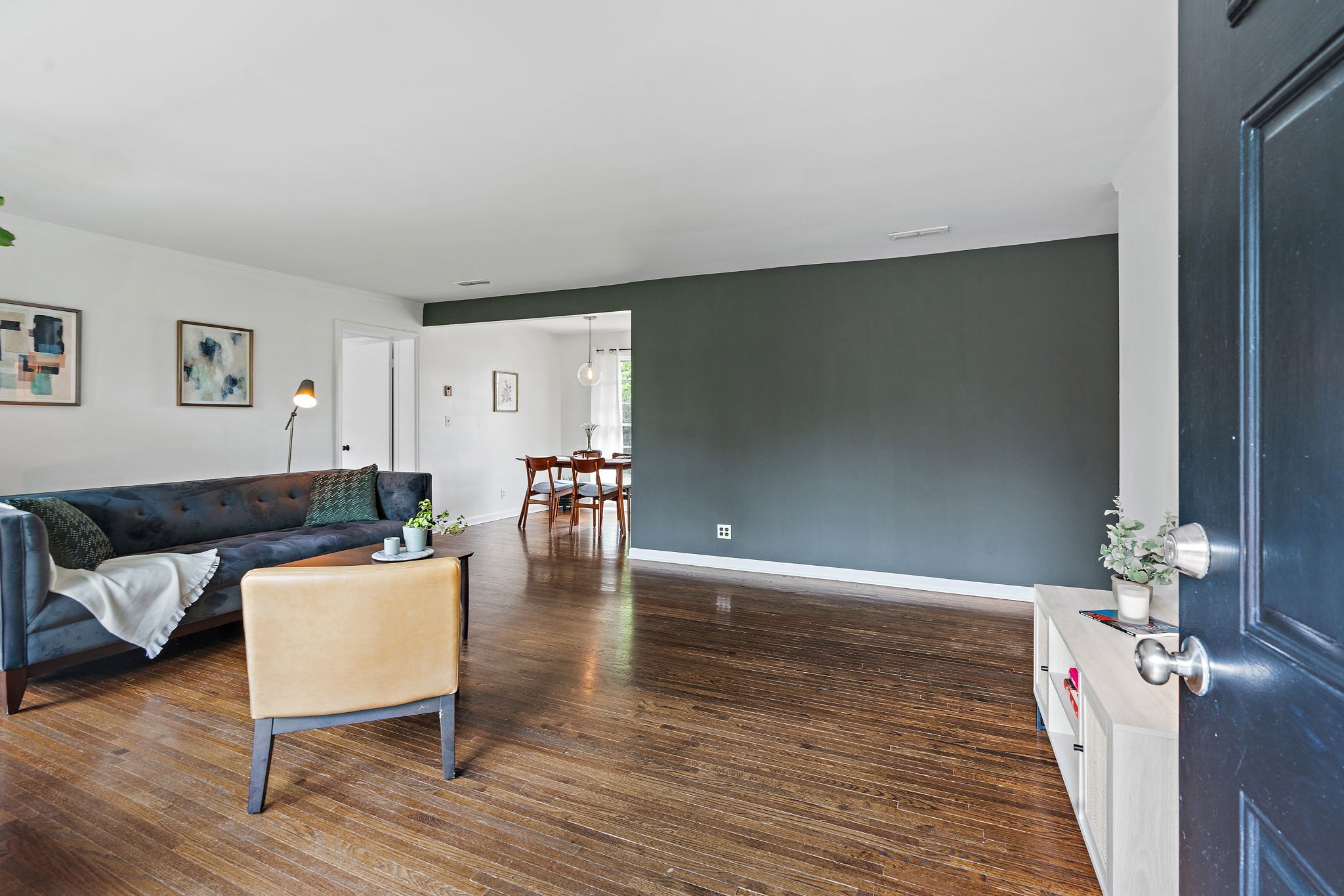 700 Barbara Dr