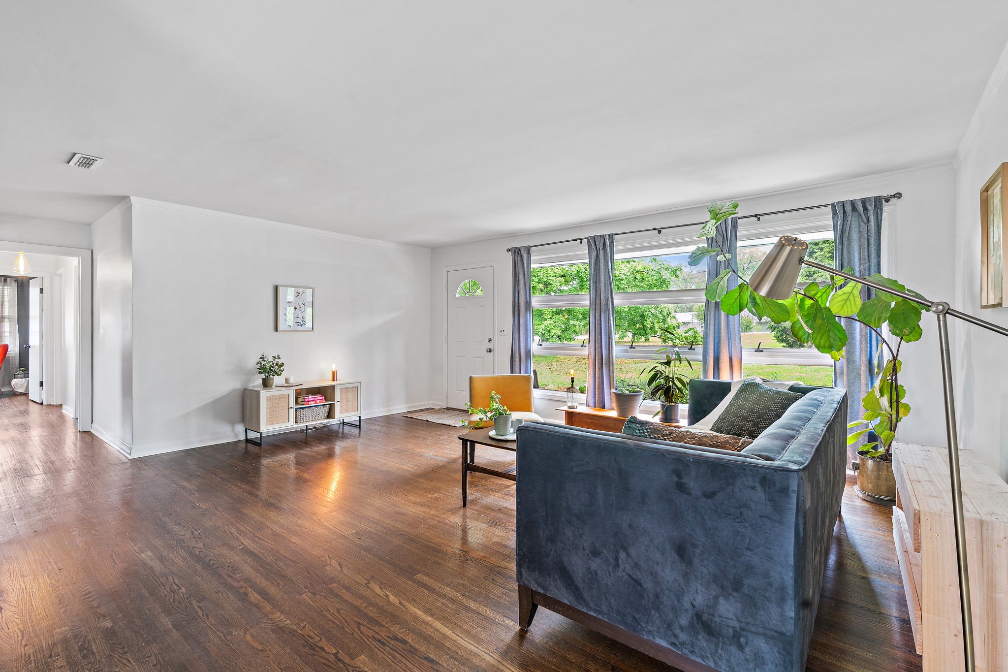 700 Barbara Dr