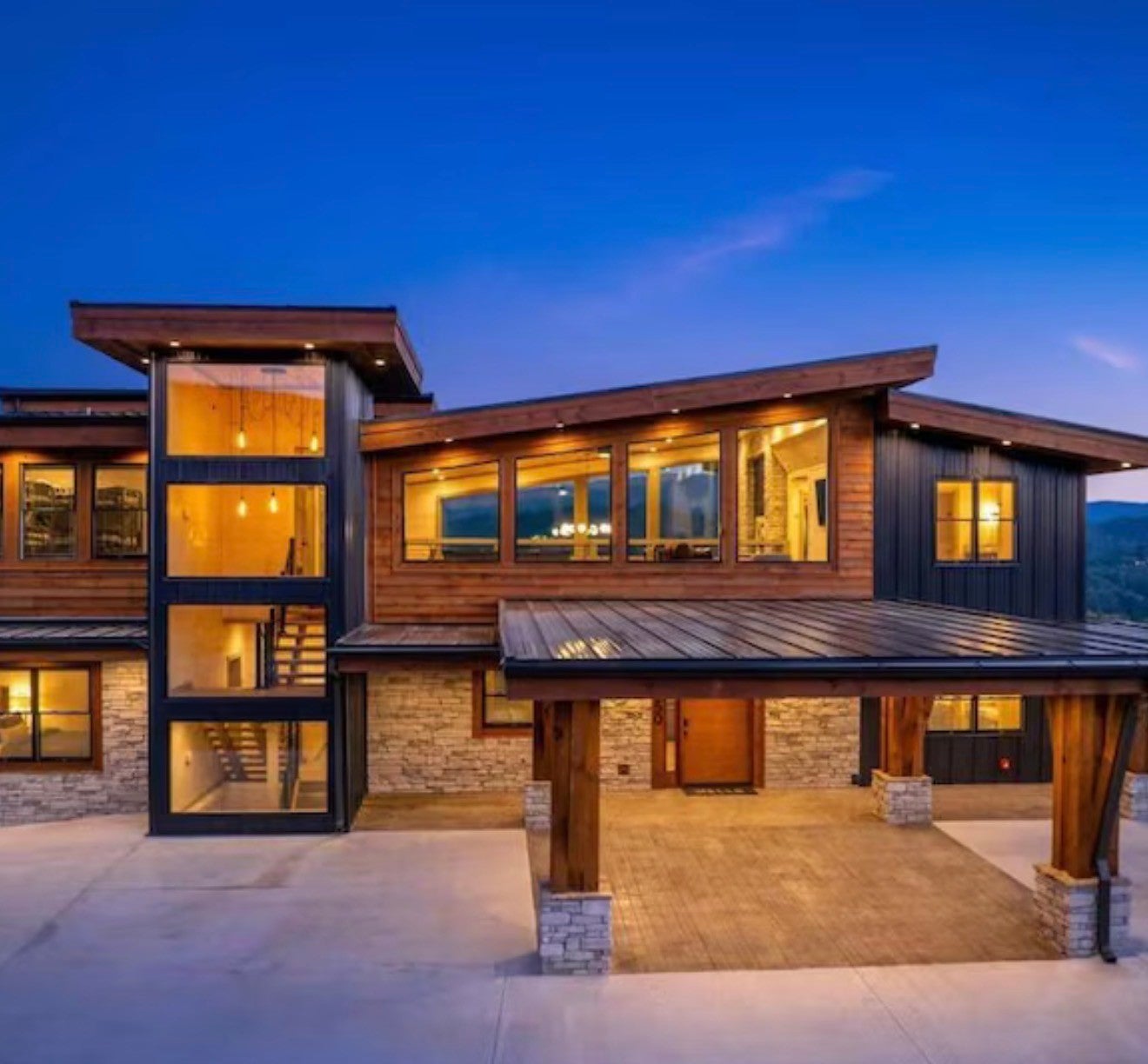 2350 Mimosa Dr
