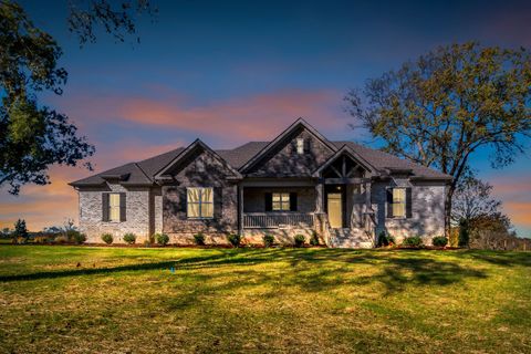 1589 John Sharp Rd Spring Hill TN 37174