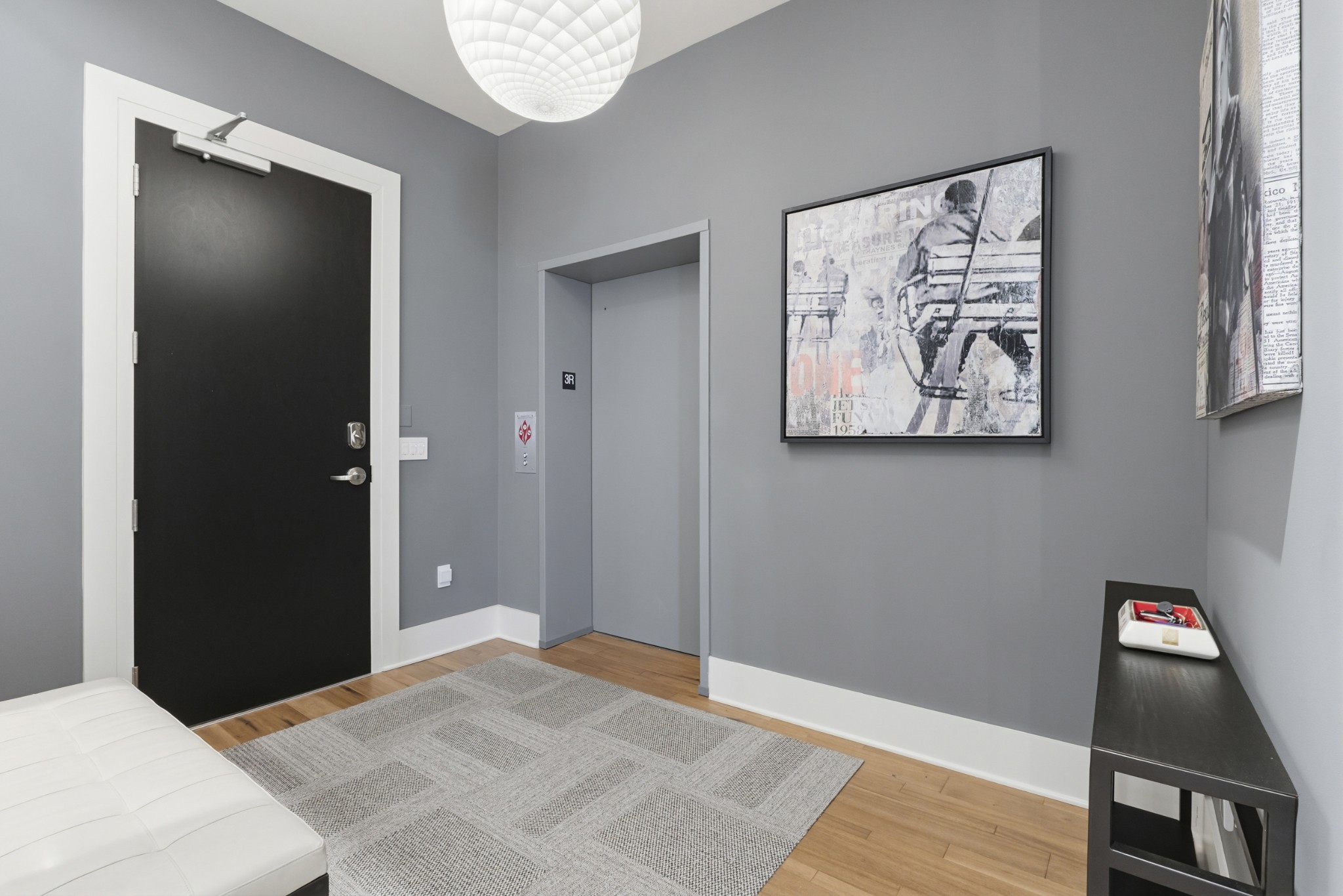 1024 Club View Dr C302