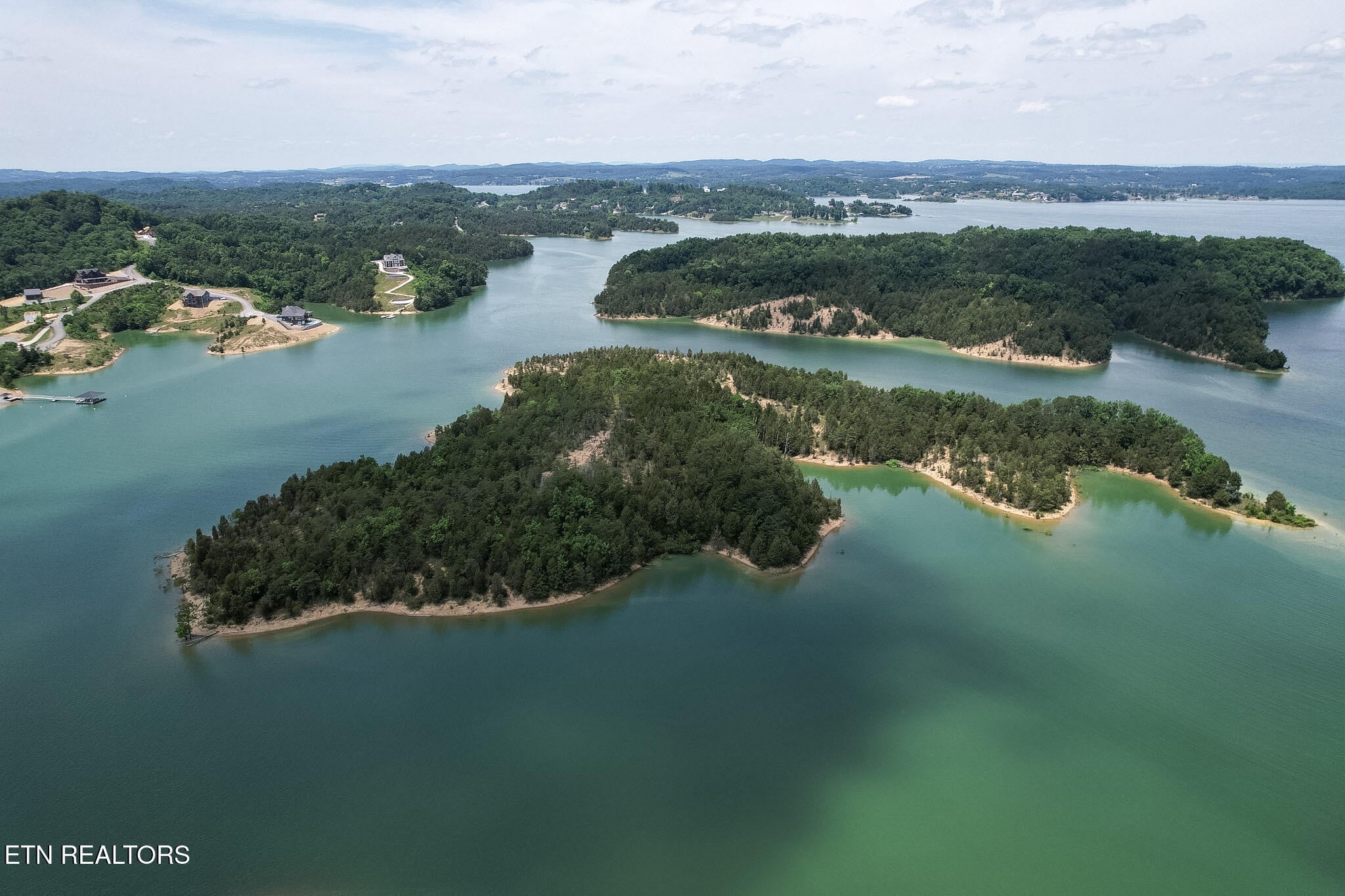 0 0 Douglas Lake Is