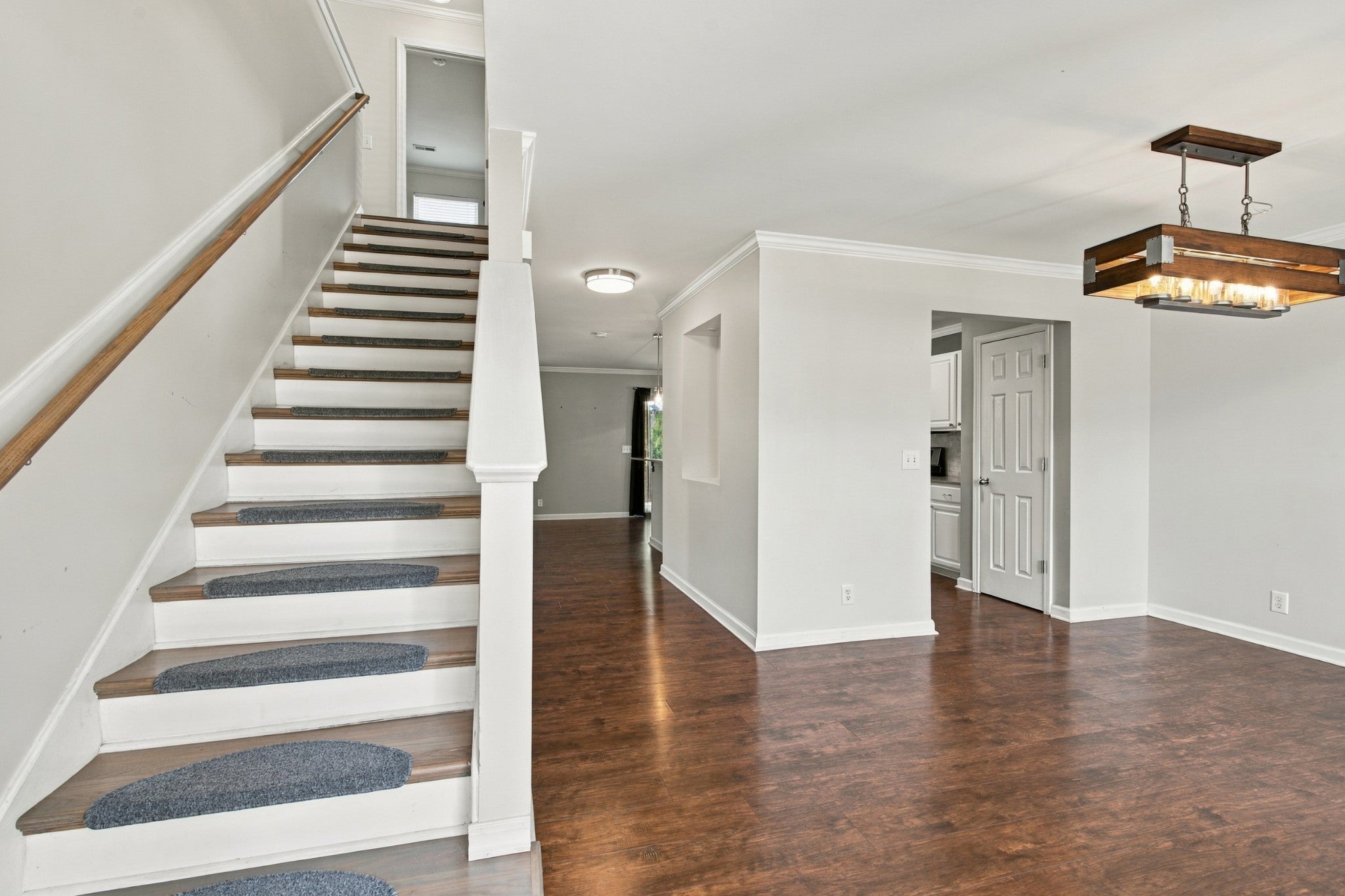 4020 Stonybrook Dr