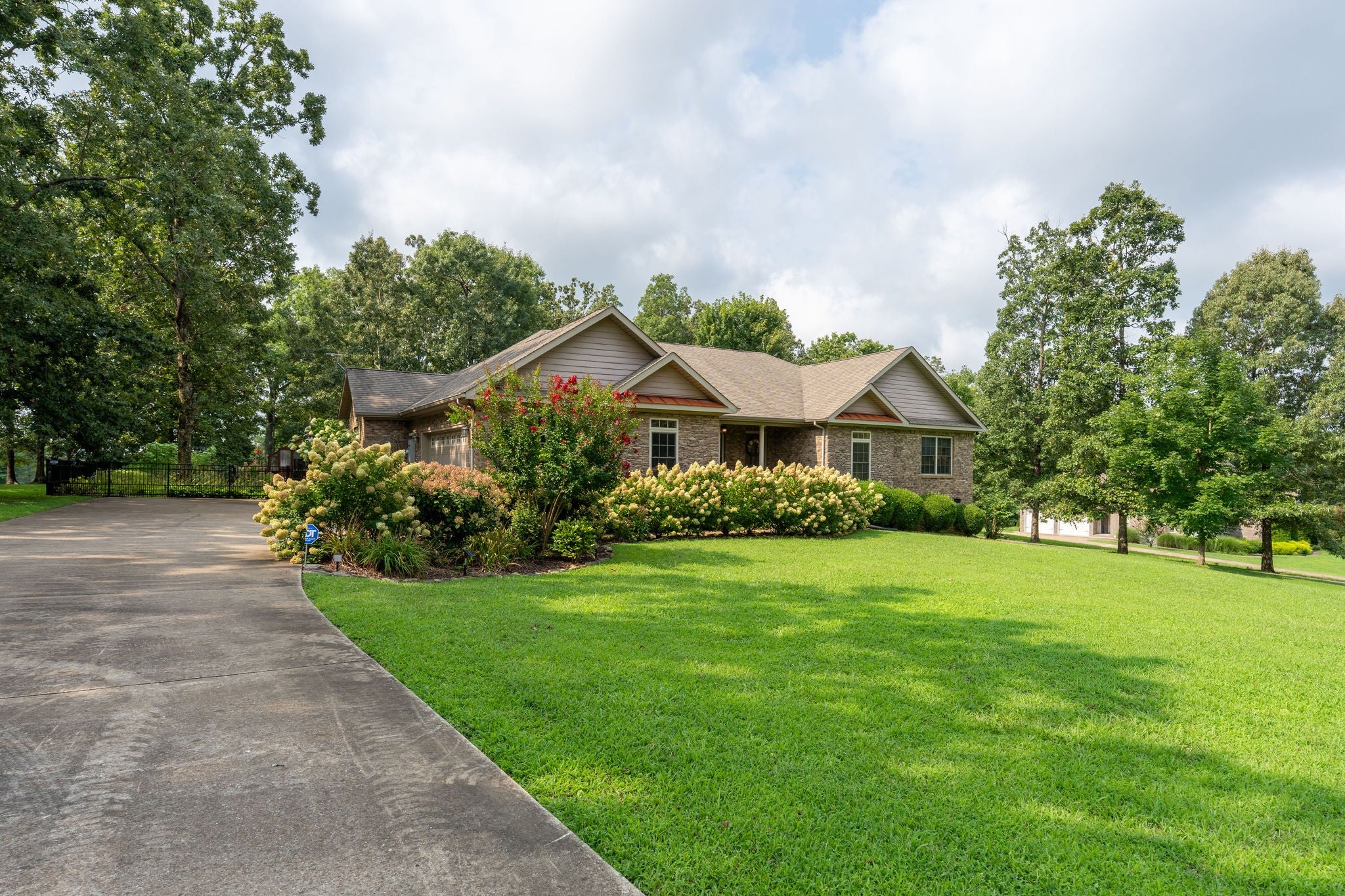 187 Double Eagle Dr
