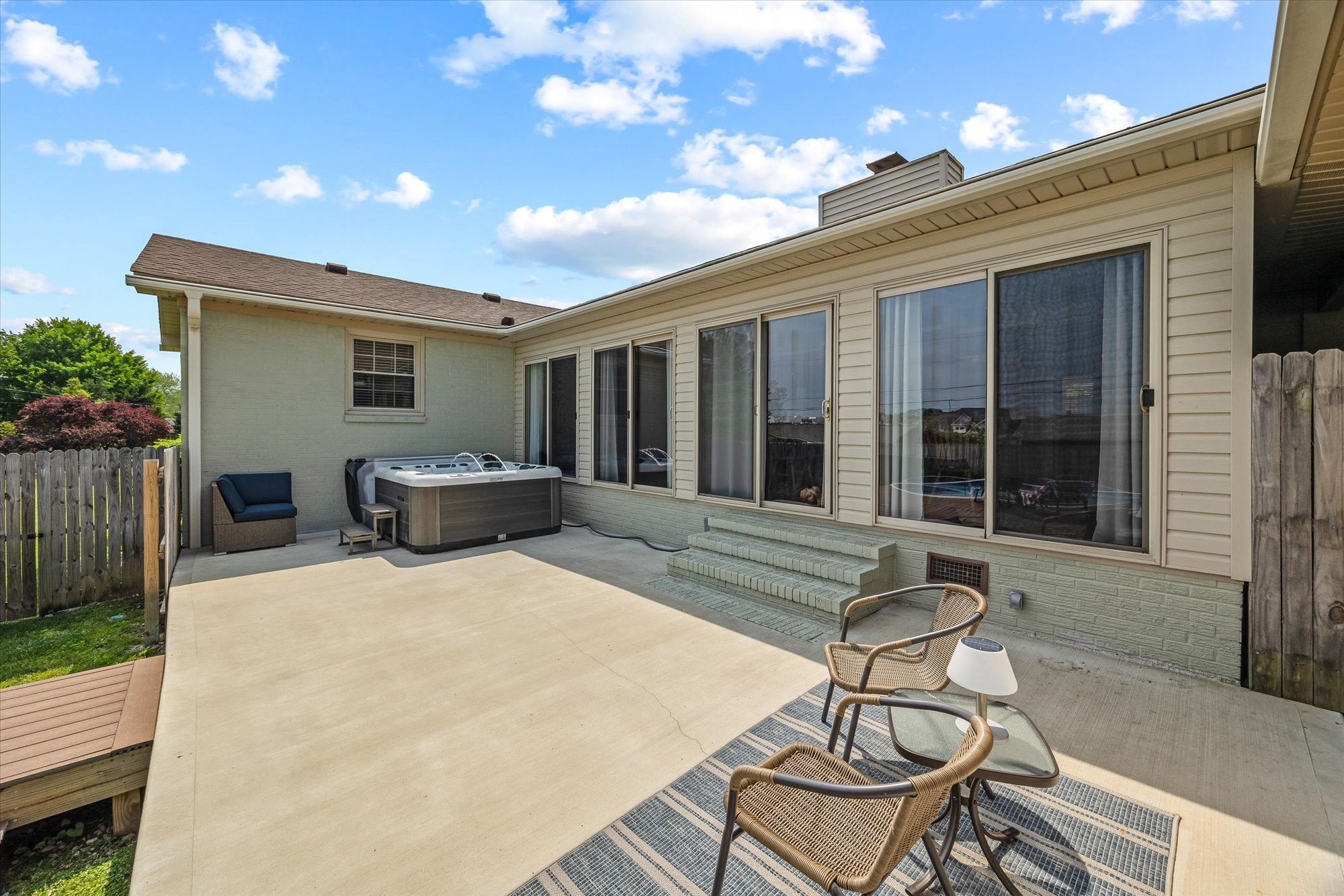 1520 Randy Dr
