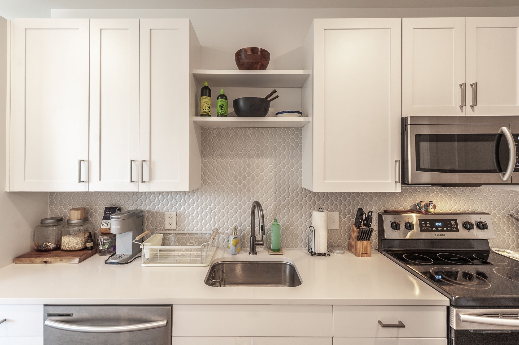 1041 E Trinity Ln 301