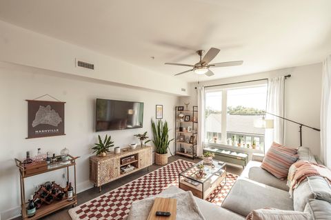 1041 E Trinity Ln 301 Nashville TN 37216