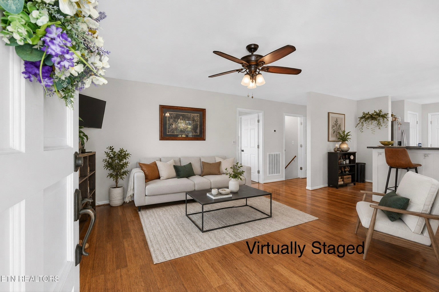 1031 Montcrest Dr - Photo 4