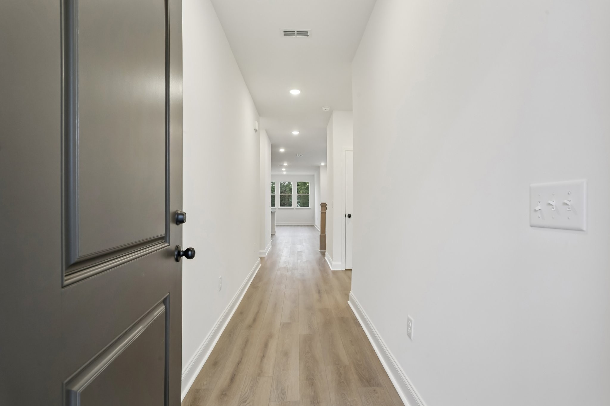 1084 Large Poppy Drive