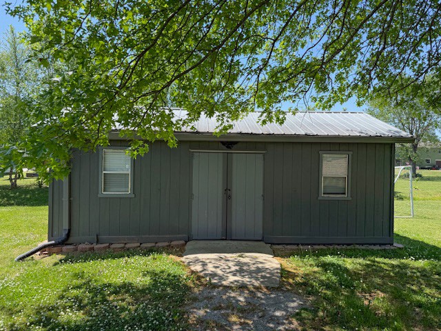 105 Vickers Dr