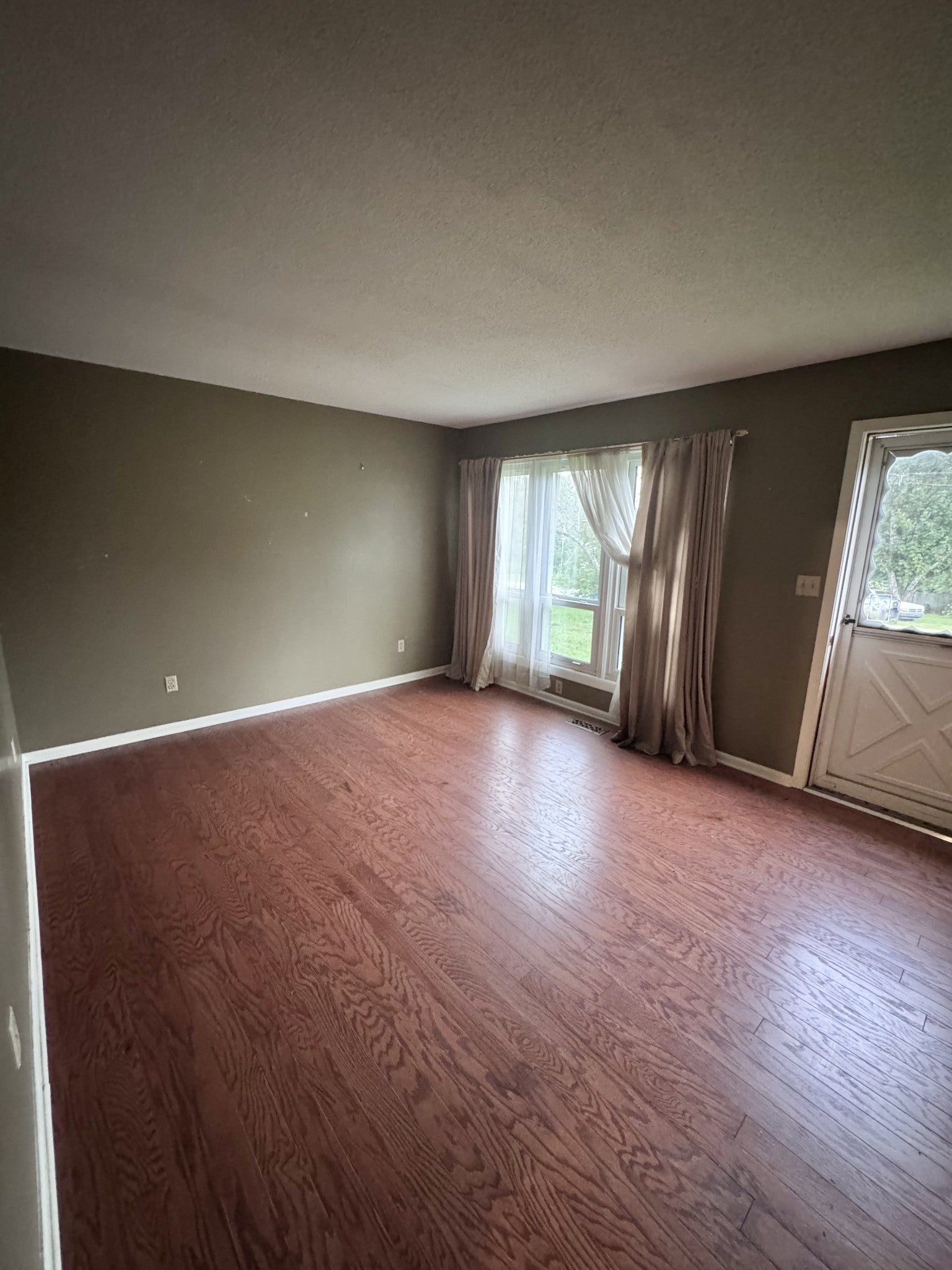 109 Dogwood Hills Dr