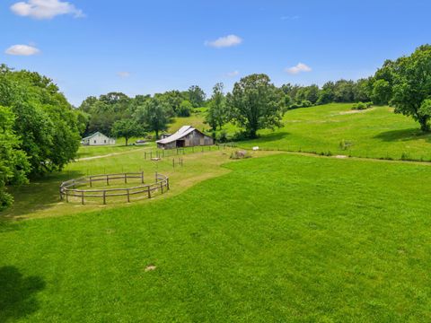 2665 Center Point Rd Pulaski TN 38478