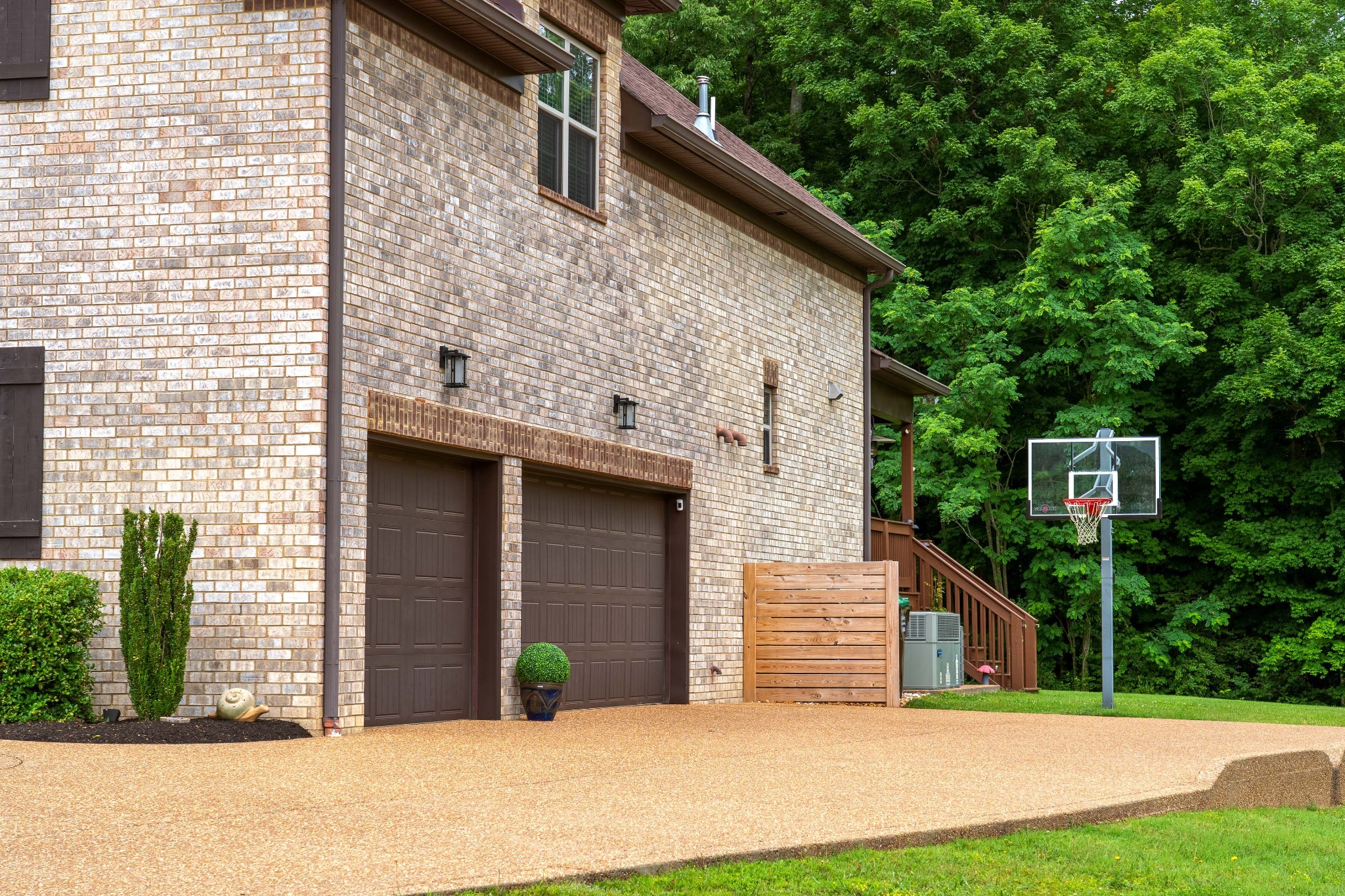 1011 Atherton Ct