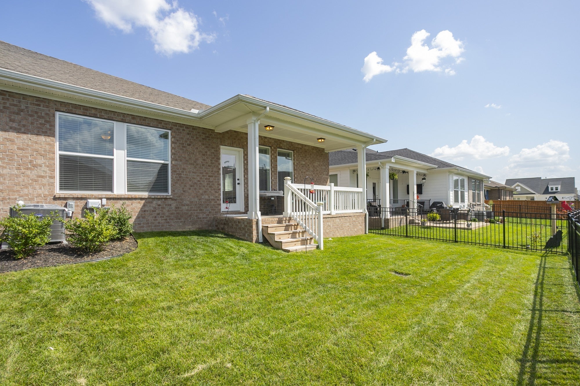 109 Saddlewood Ln