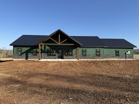 961 Collins Ln Huntland TN 37345